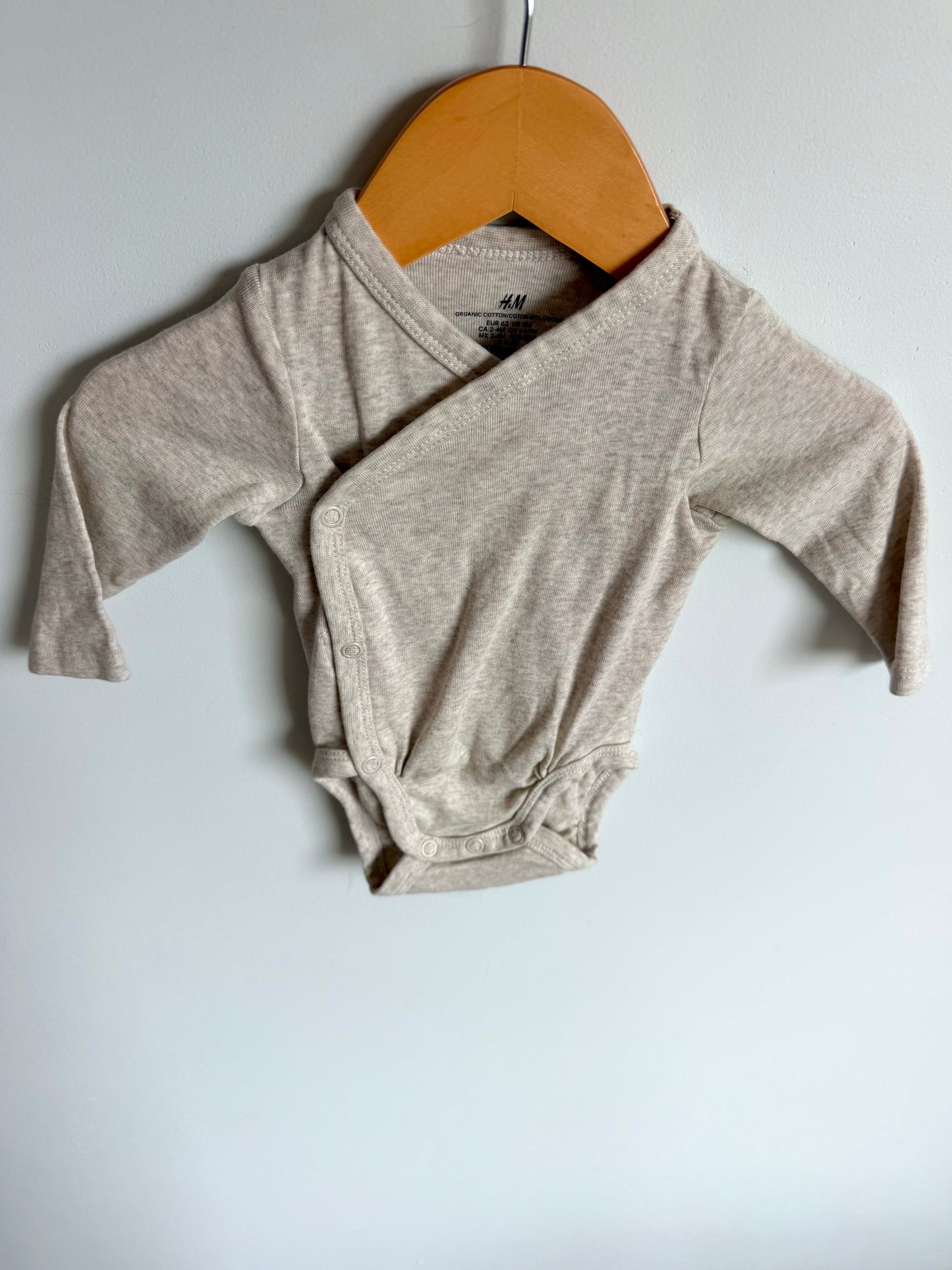 H&M Tan Organic Bodysuit / 2-4m