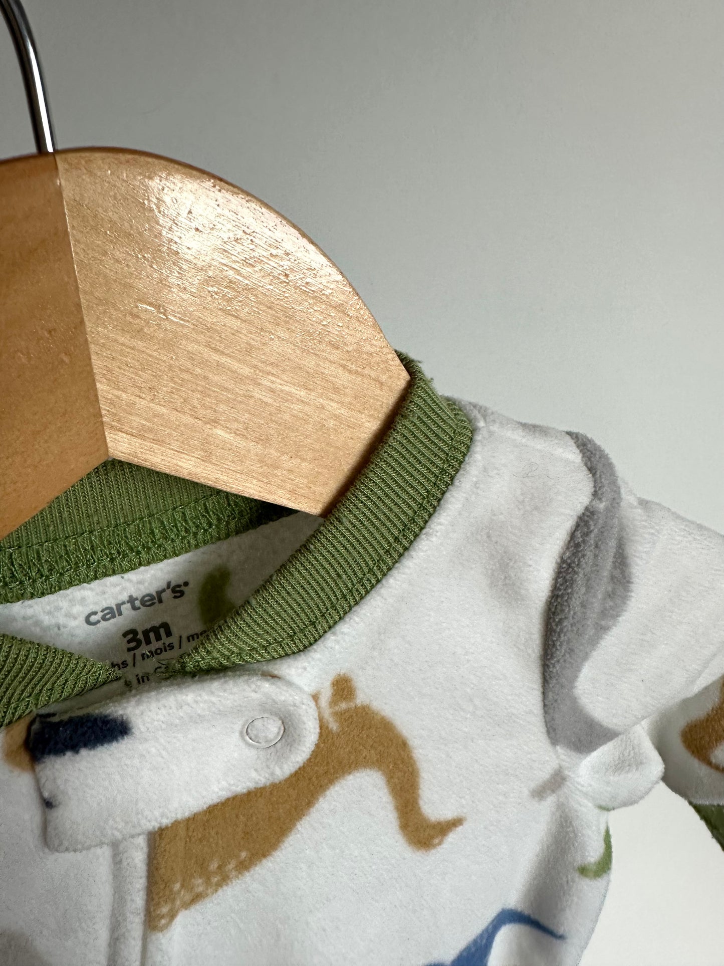Fleece White Dino Sleeper with Green Collar / 3m