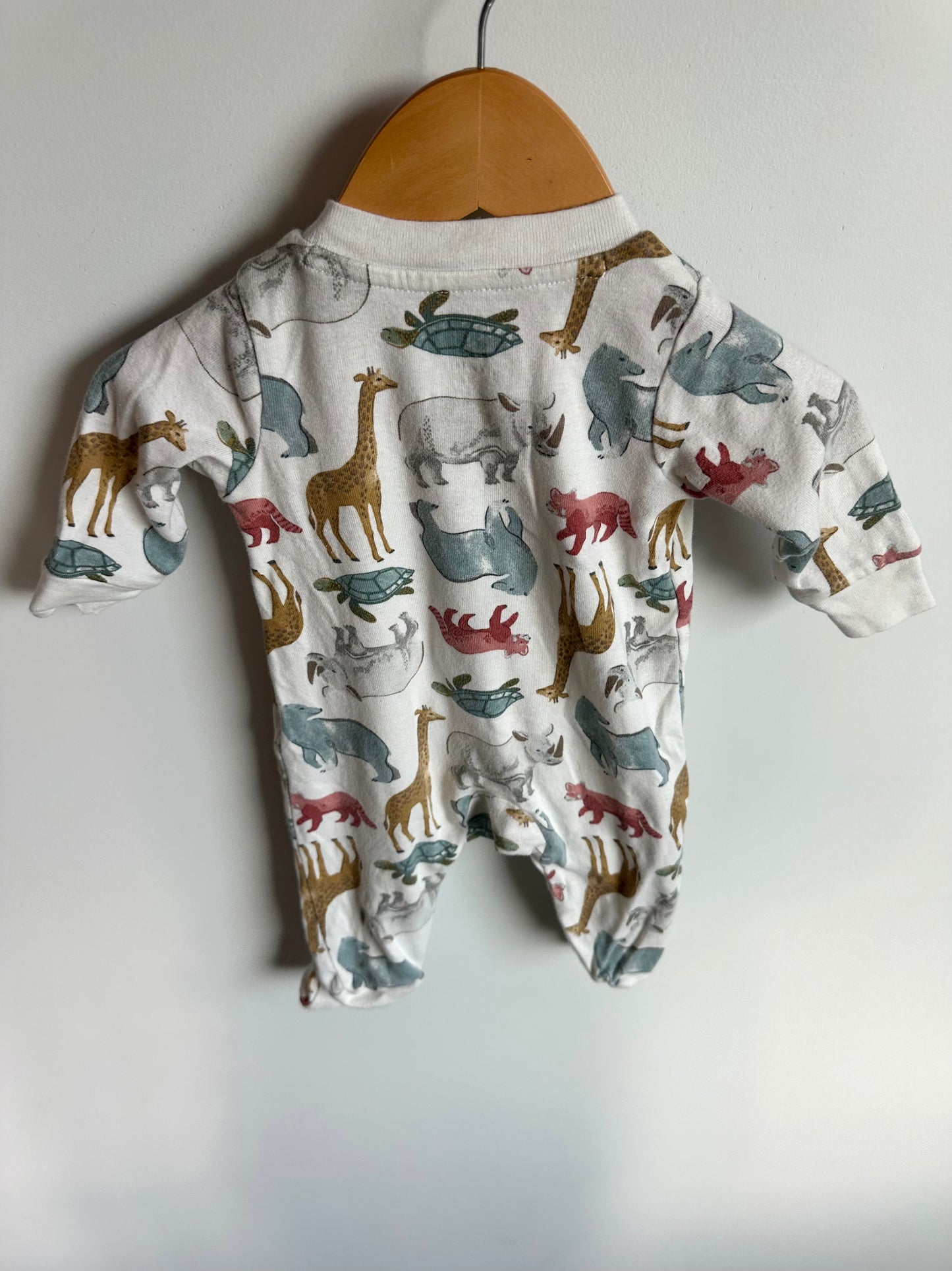 Organic White Animals Zip Sleeper / 3m