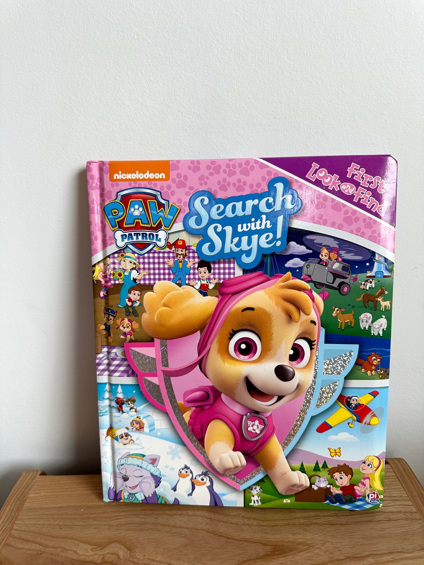 Search with Skye! Book / 2-5 years (No Shipping)