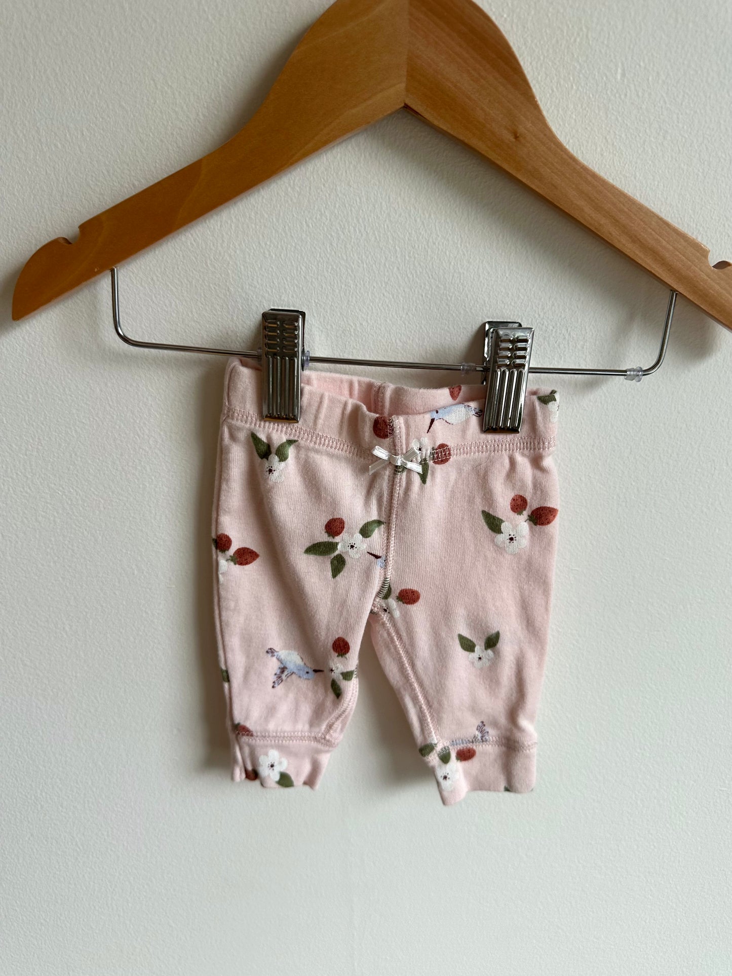 Newborn Strawberry Floral Leggings / 0m