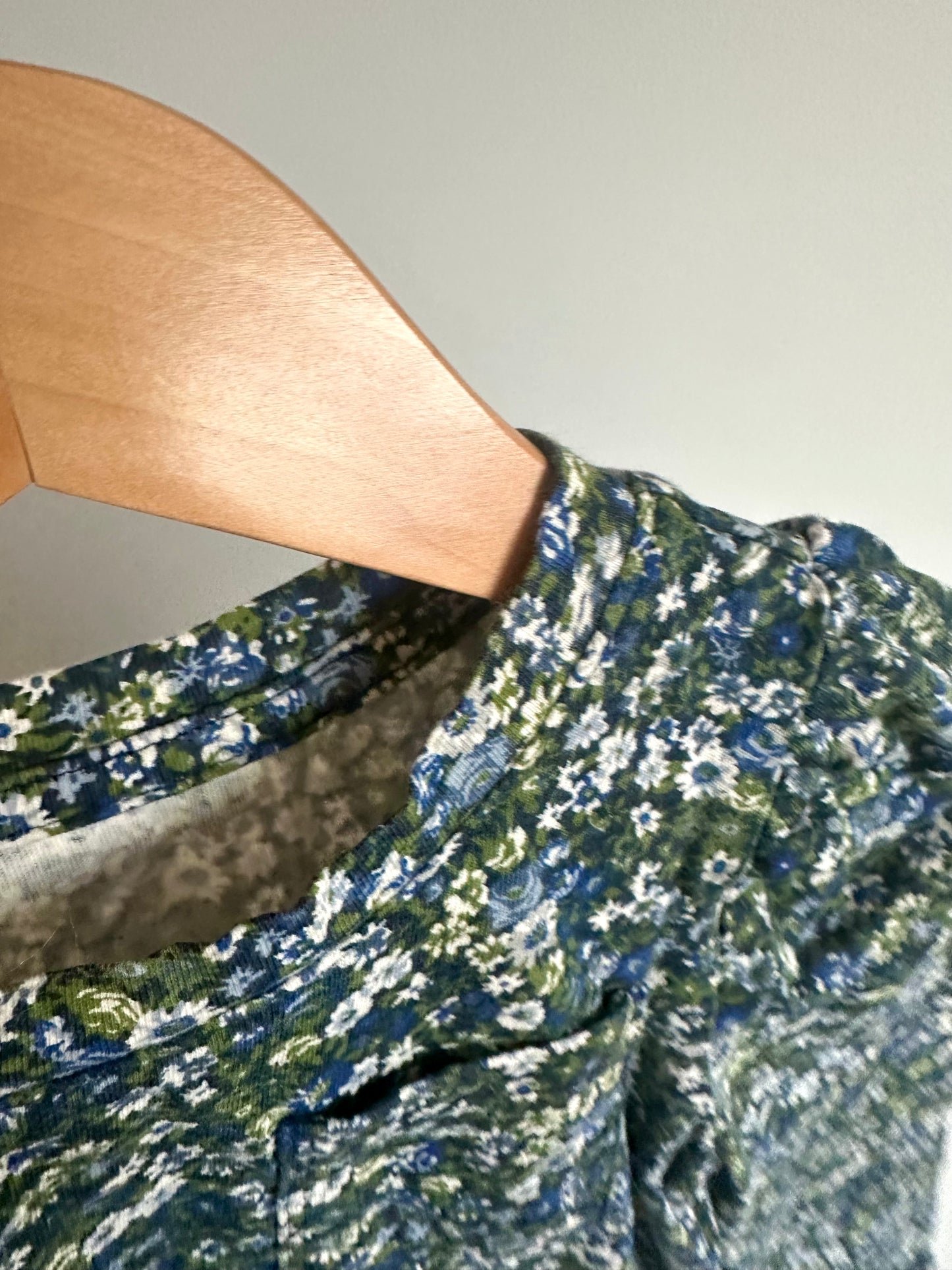 Floral Green Blue Billowy Sleeve Top / 3T