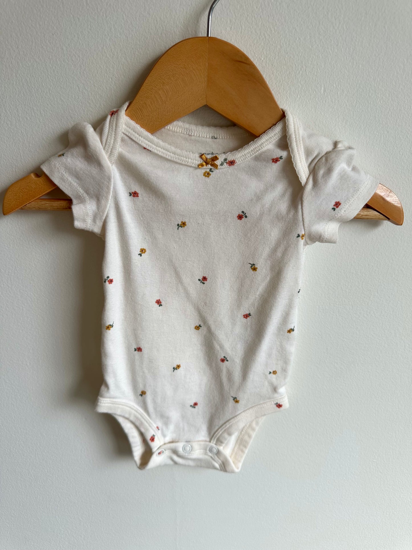 Set of 5 Short Sleeve Bodysuits / 3m