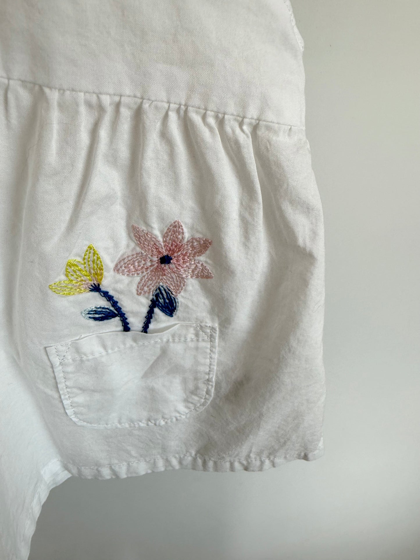 White Embroidery Flower Cotton Tunic Top / 18m