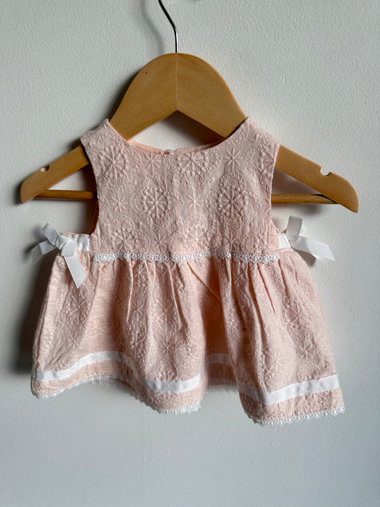 Dainty Peach Dress with Lace / 3-6m