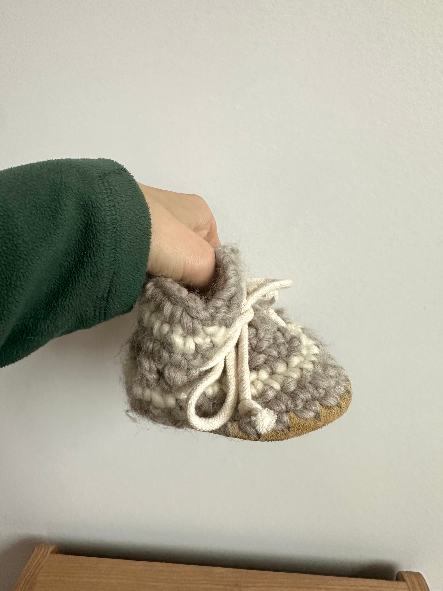Grey Padraig Cottage Slippers / Size 4 Toddler?