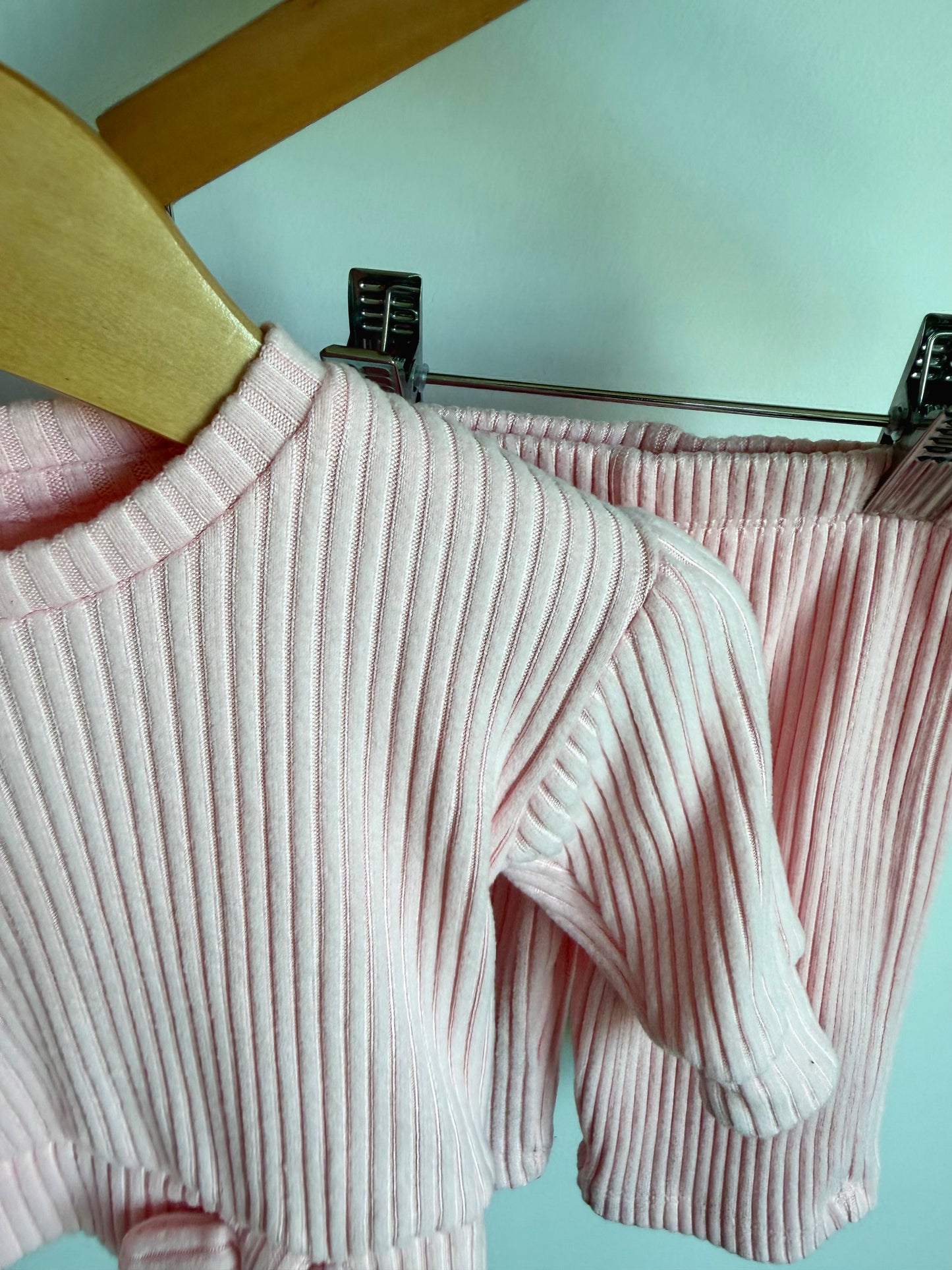 Pink Ribbed Bow Top + Pants Set / 0-3m