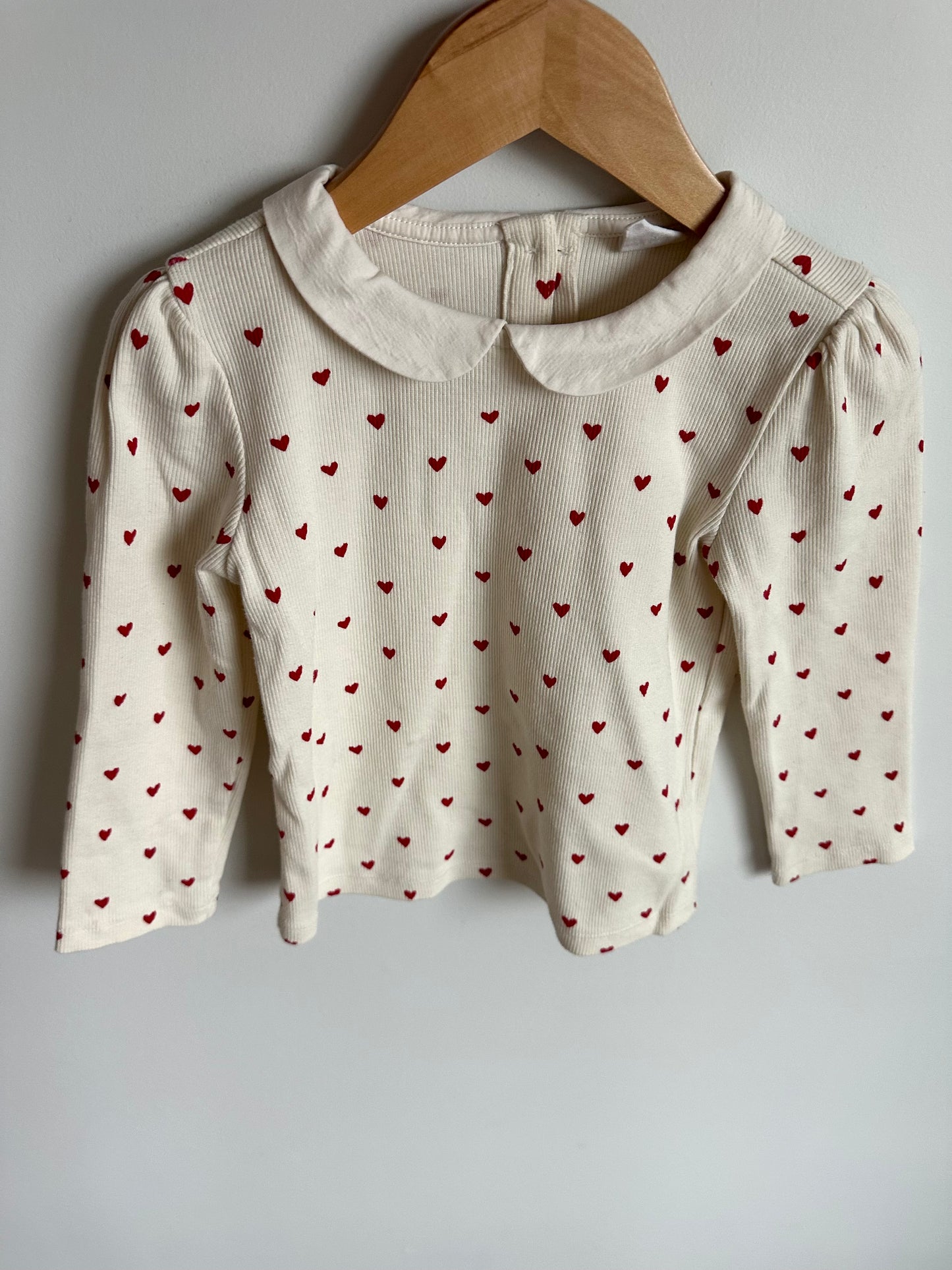 Gap Ribbed Heart Top / 4 years