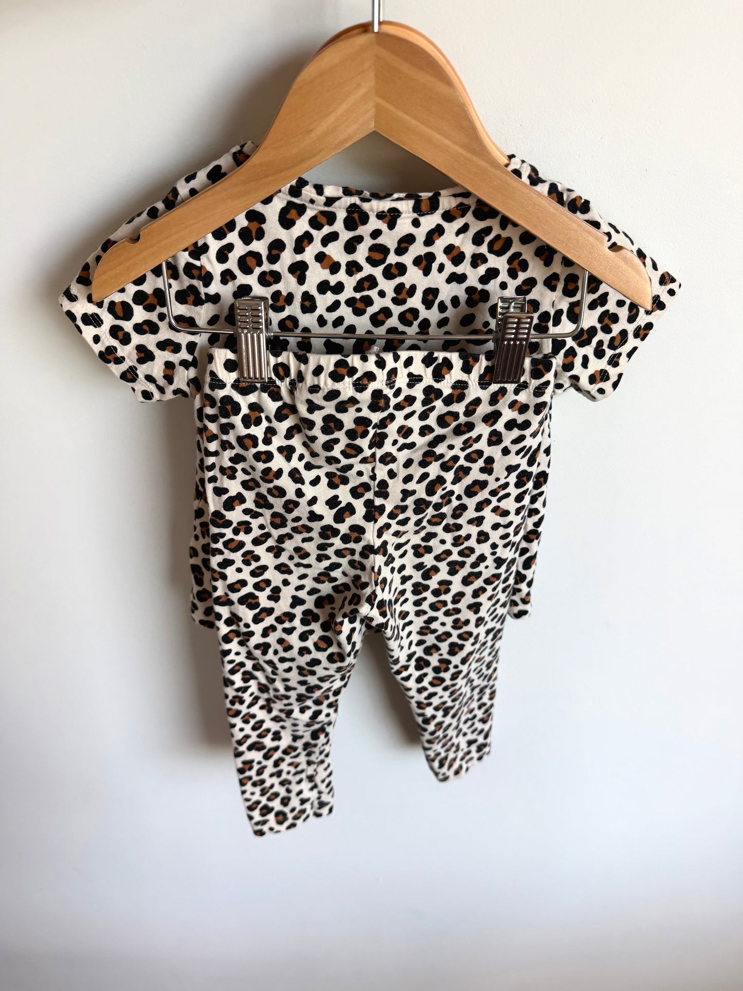 H&M Animal Print T-shirt + Leggings / 18-24m