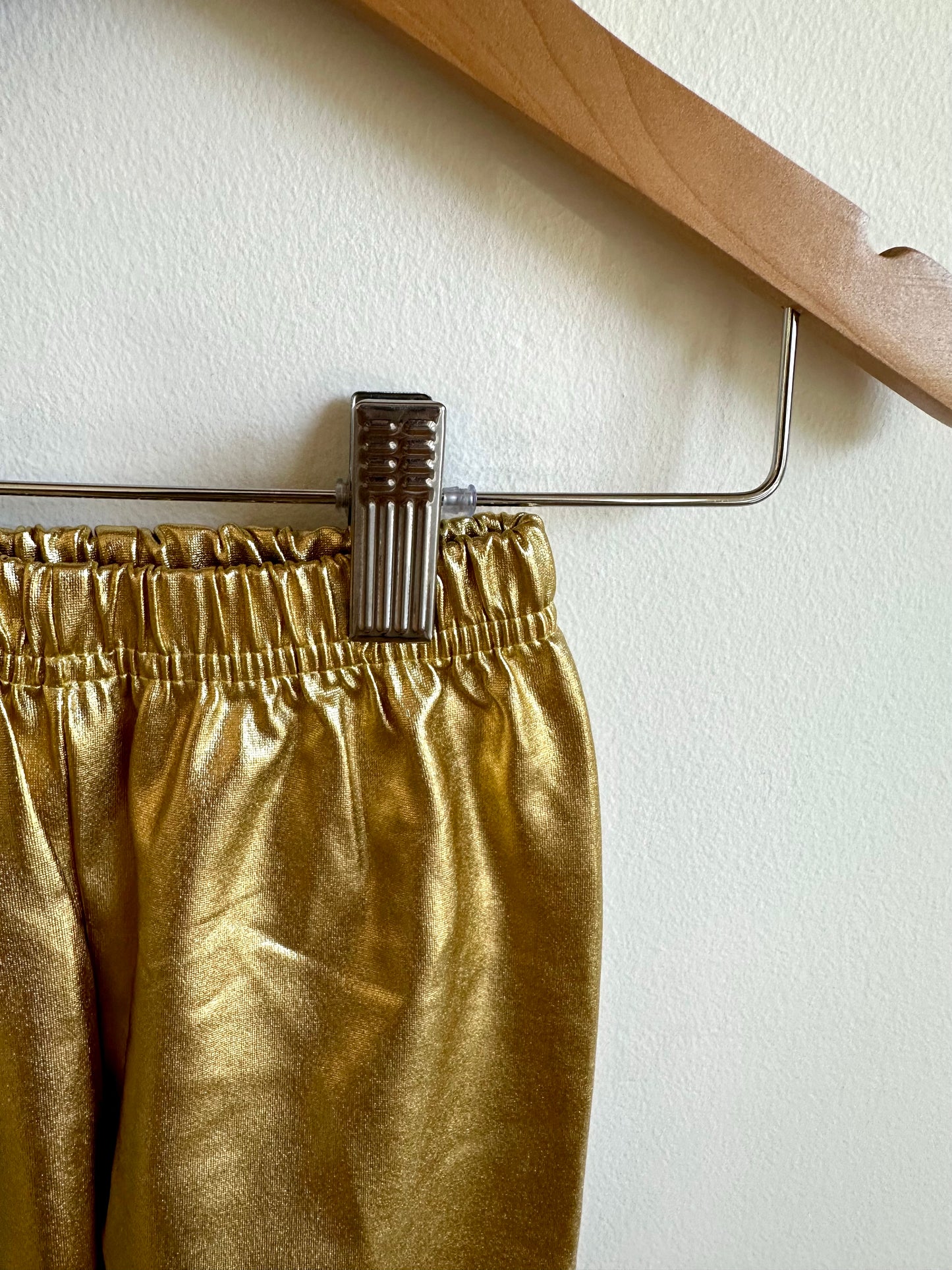 Gold Shiny Pants / 6-12m?