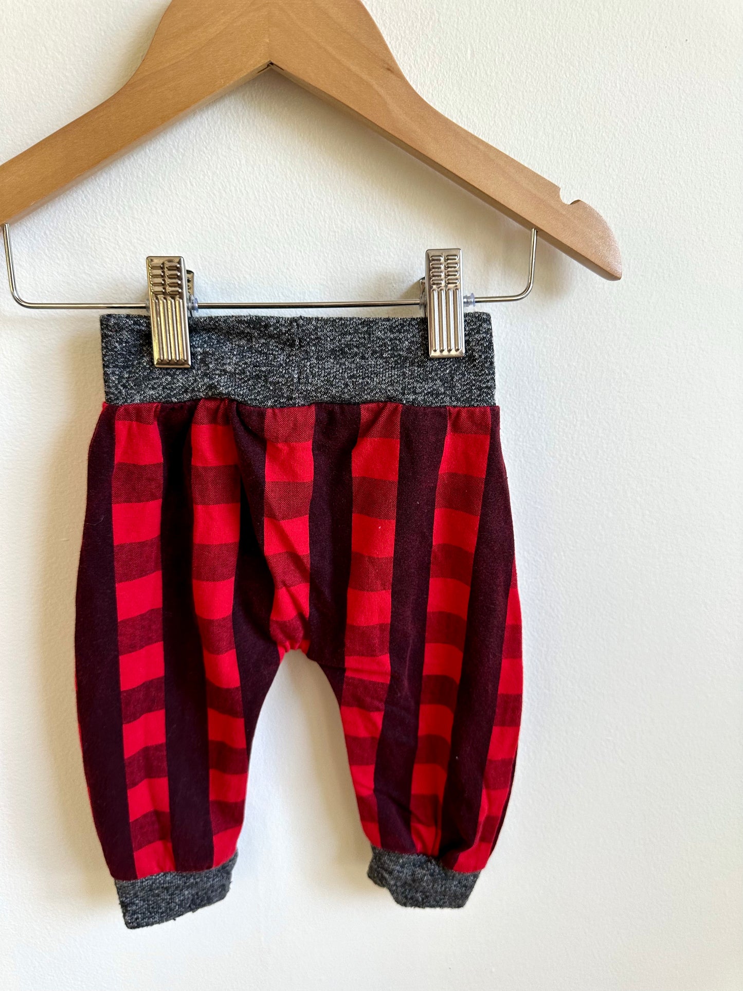 Red Checkered Pants / 3m?