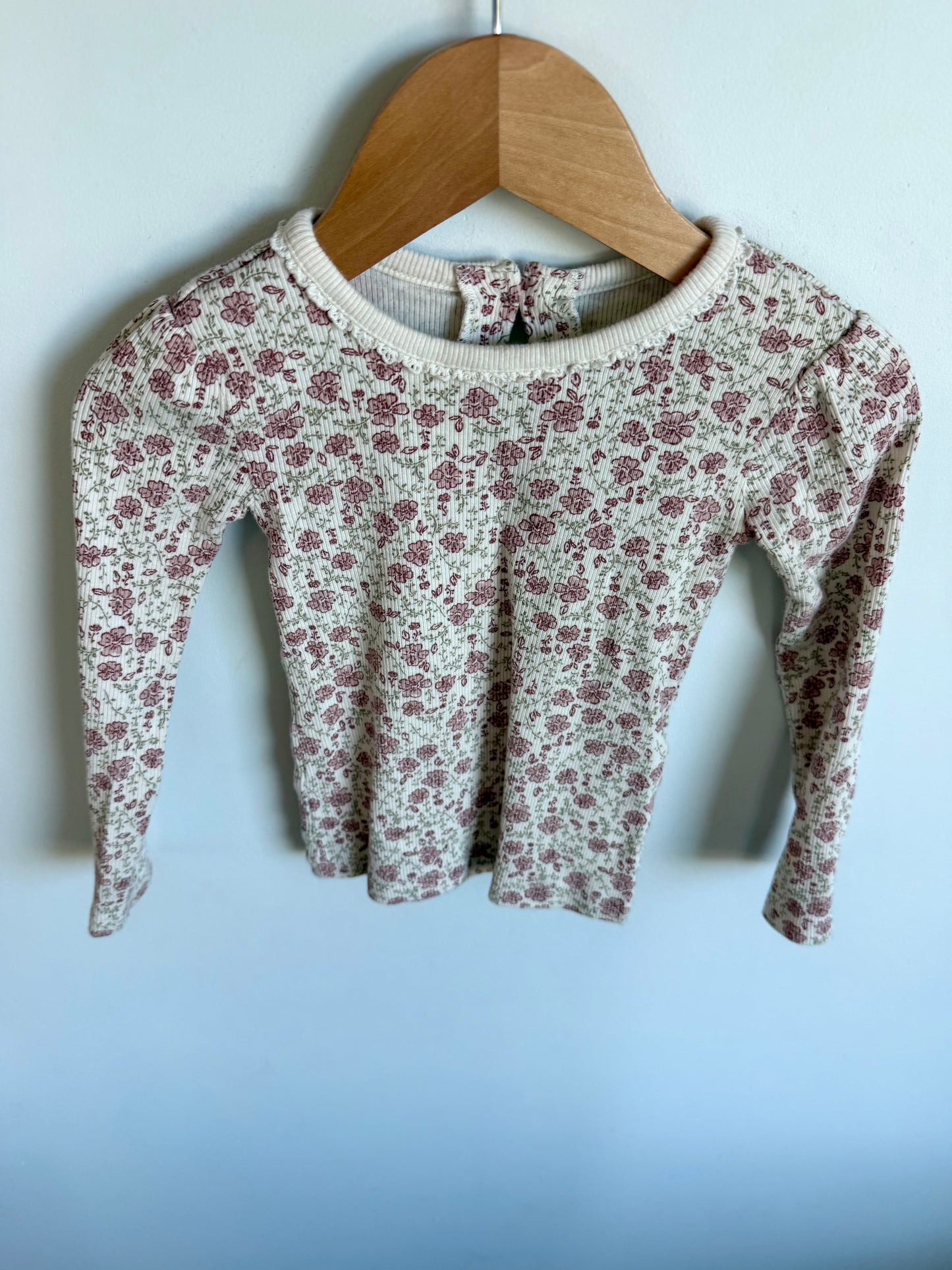 Floral Lace Neck Line Top / 24m