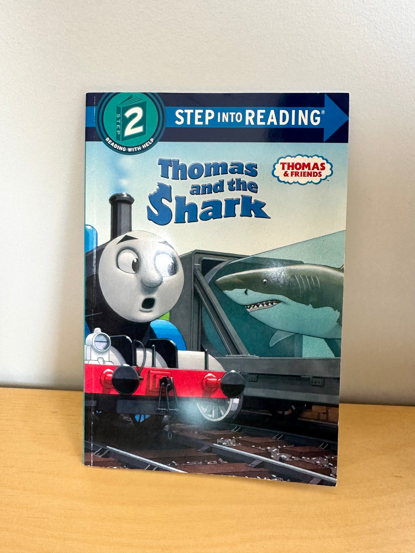 Thomas and the Shark Book / 4-6 years
