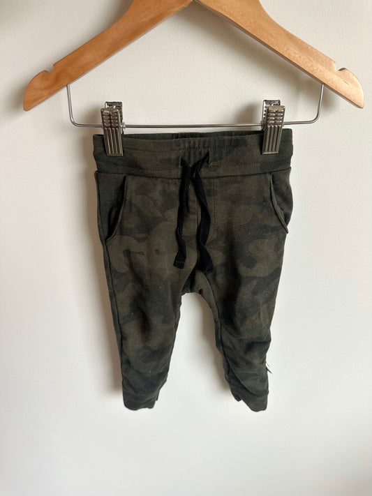 Made In Canada Camo Pants / 6-12m