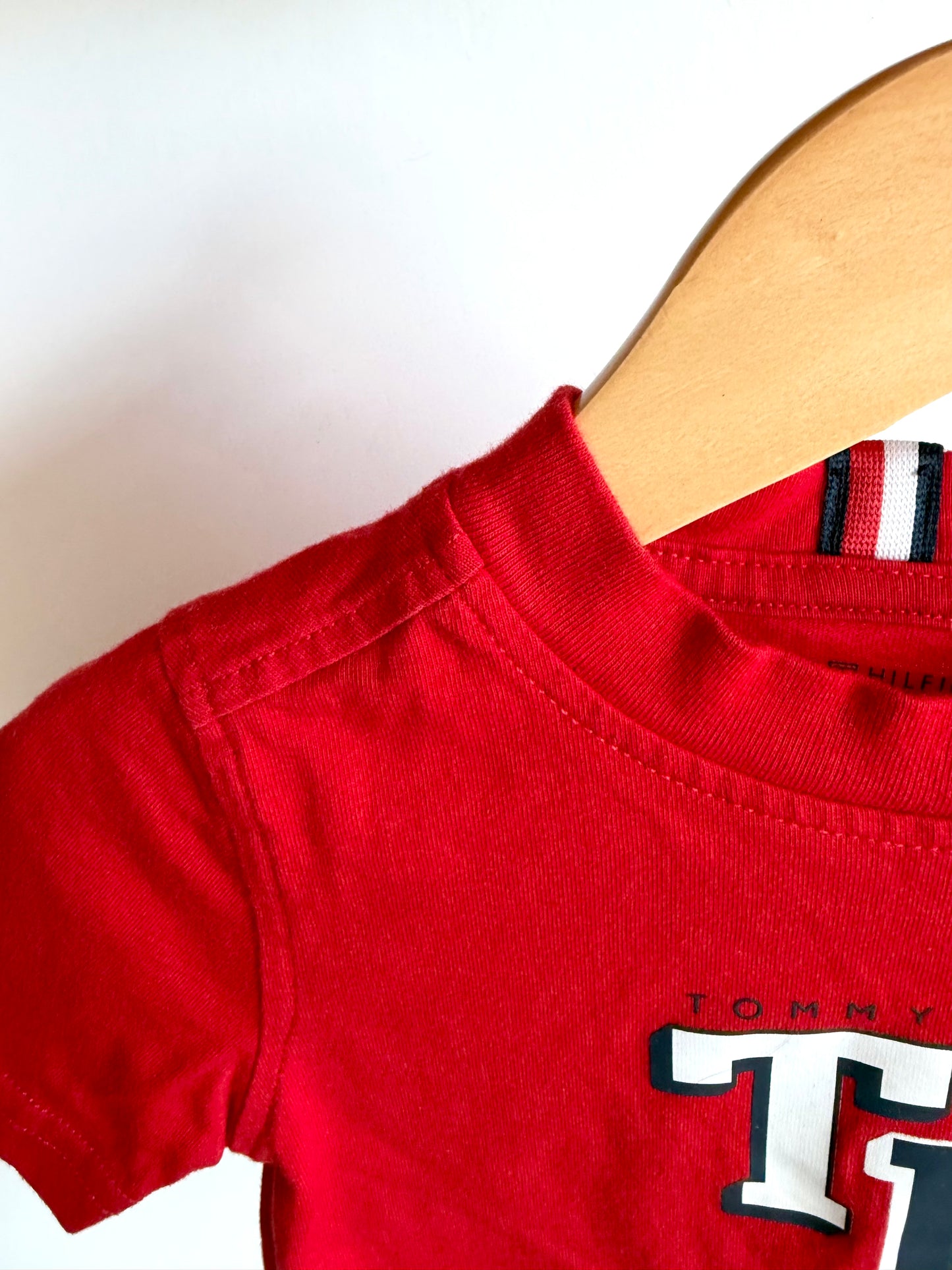 Tommy Hilfiger Red Top / 2T