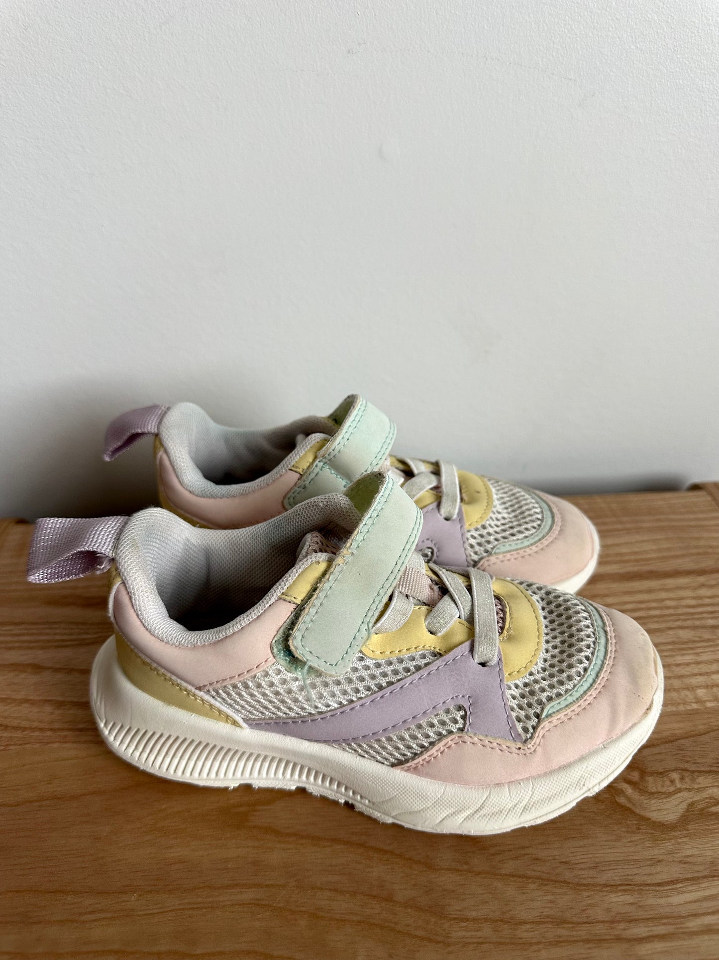 H&M Colorful Sneakers / Size 10 Toddler