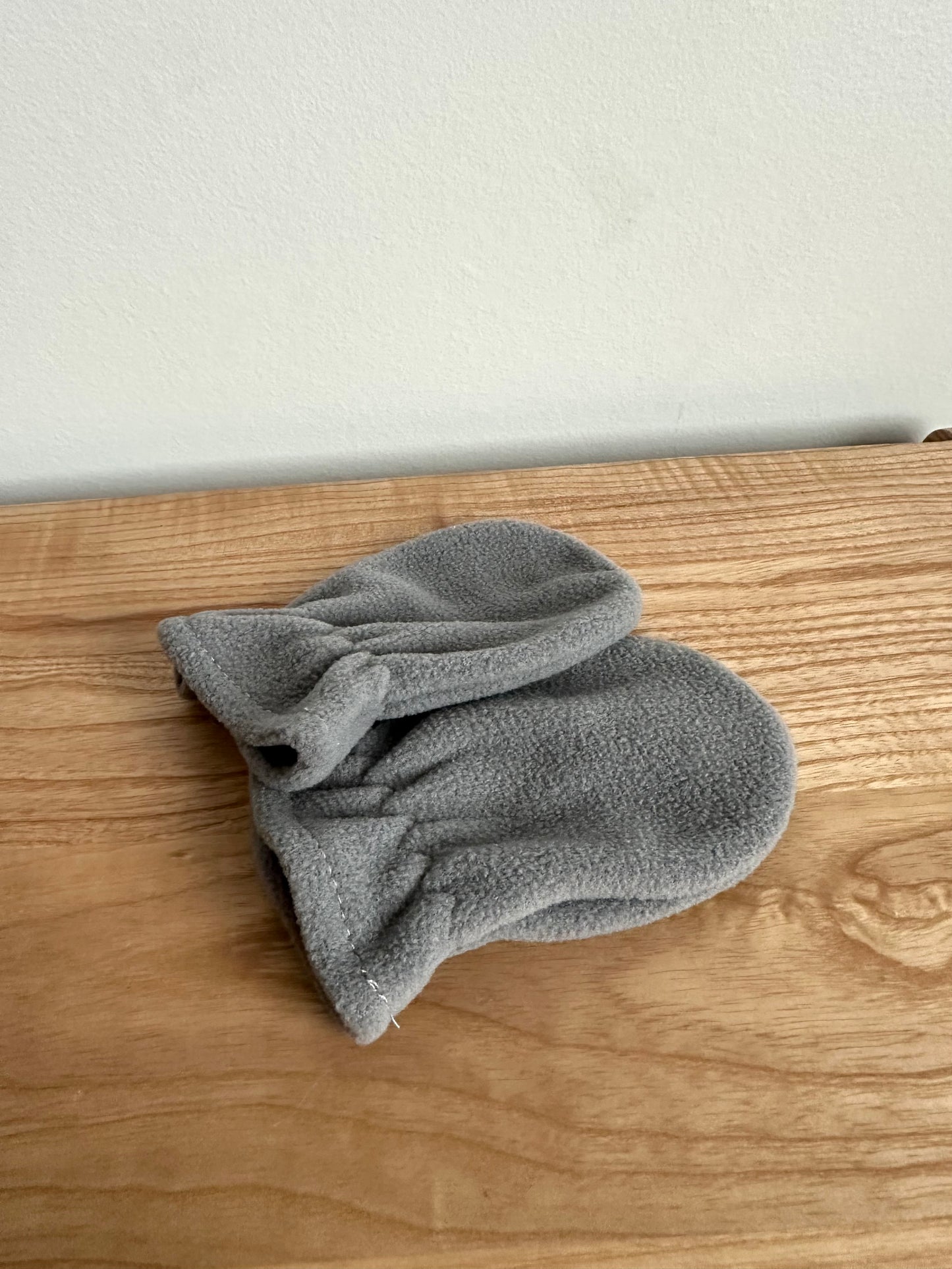Grey Fleece Mittens / 0-12m
