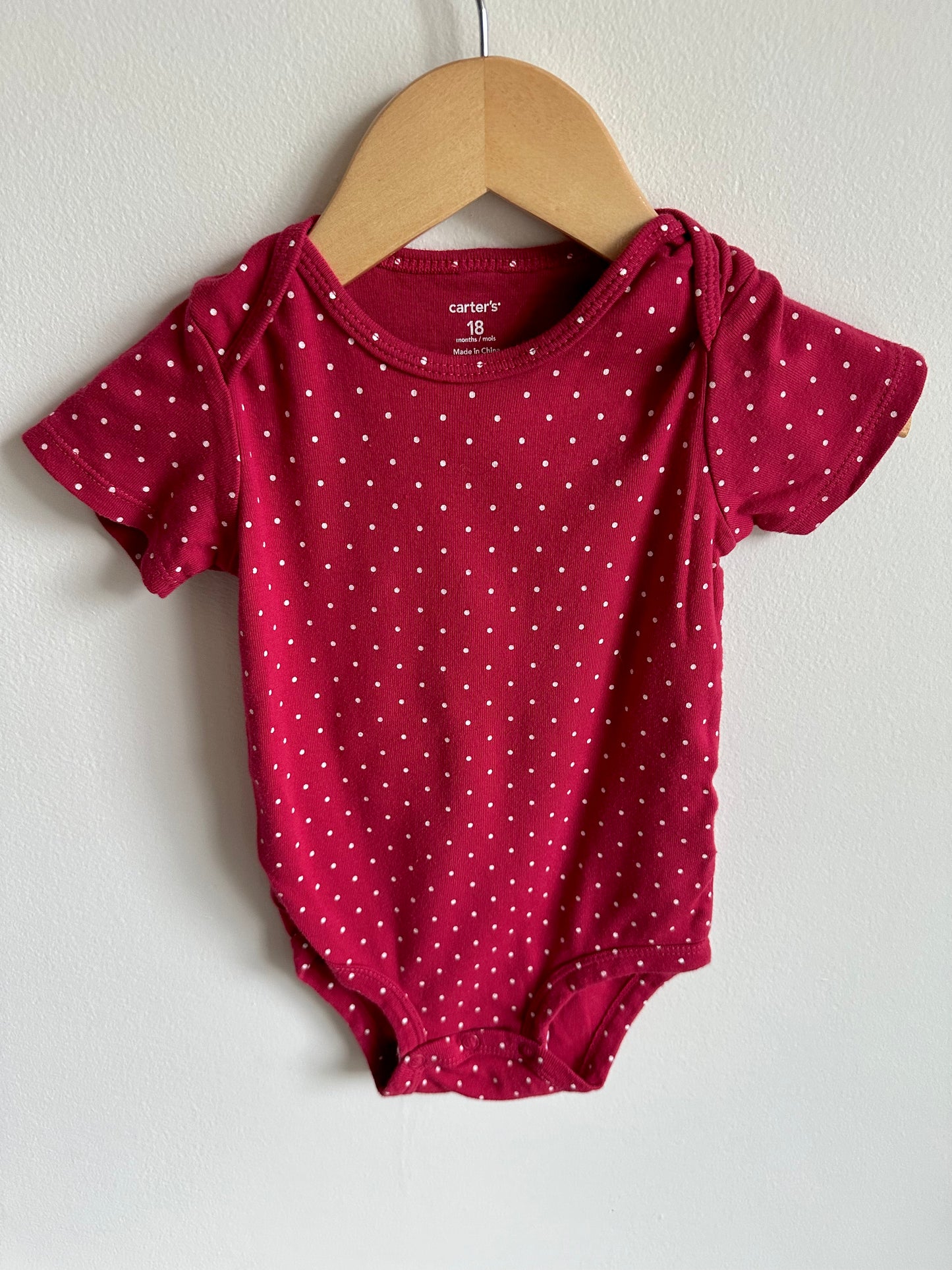 Set of 2 Bodysuits - Red Dots + Hearts / 18m