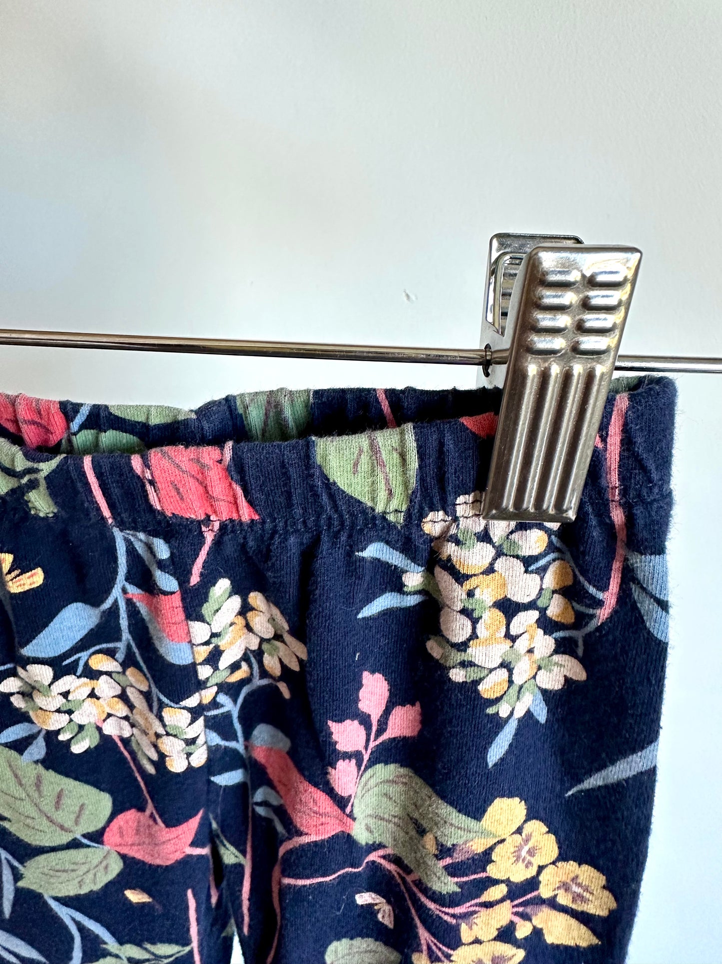 Gap Dark Floral Leggings / 6-12m