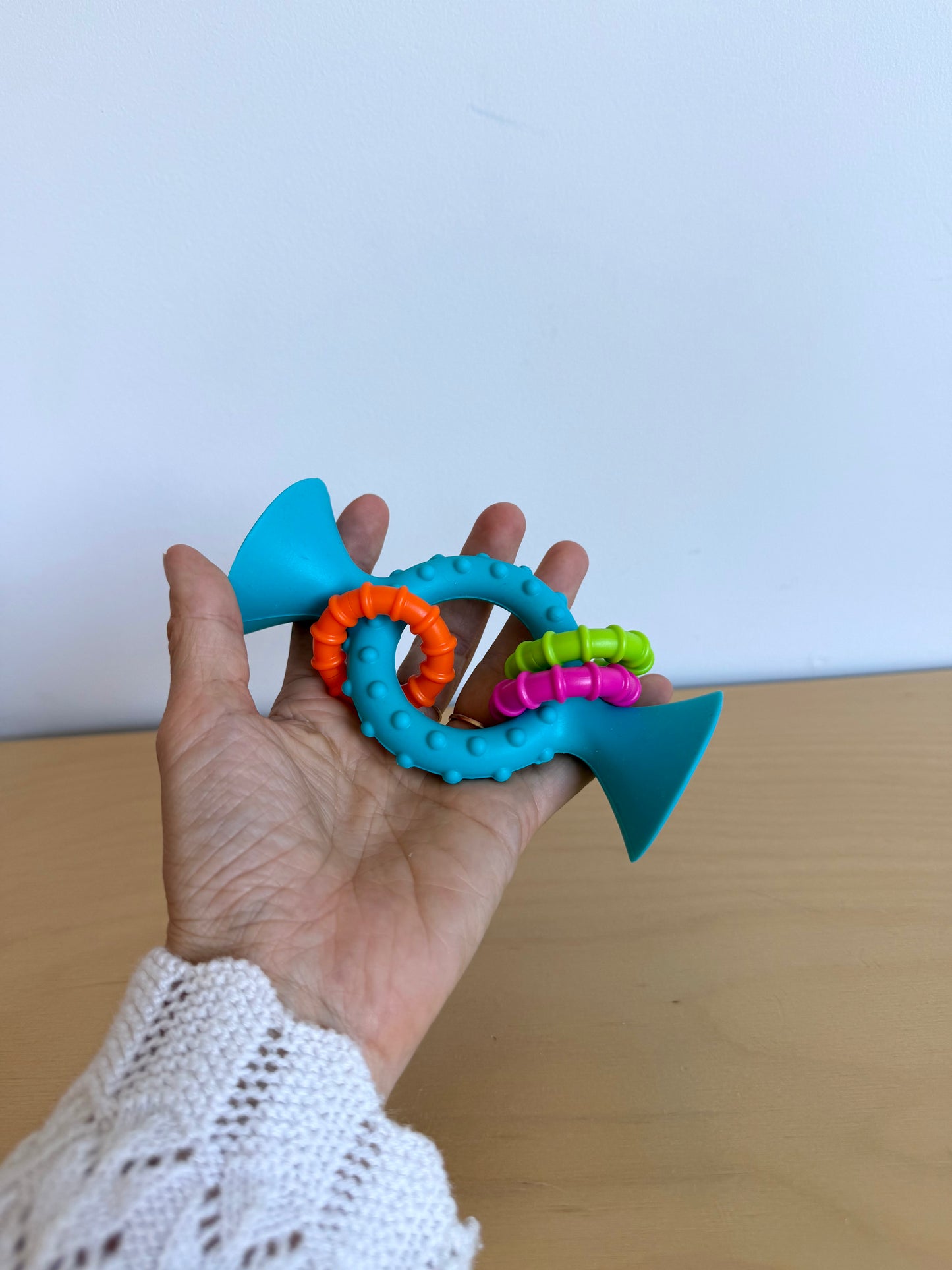 PipSquigz Loops Toy