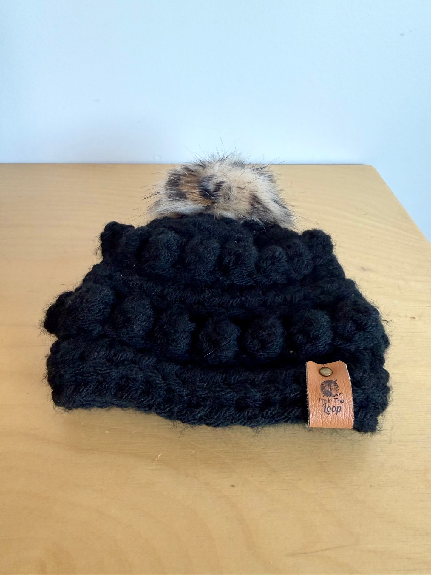 Pom Pom Black Toque / 6-12m?