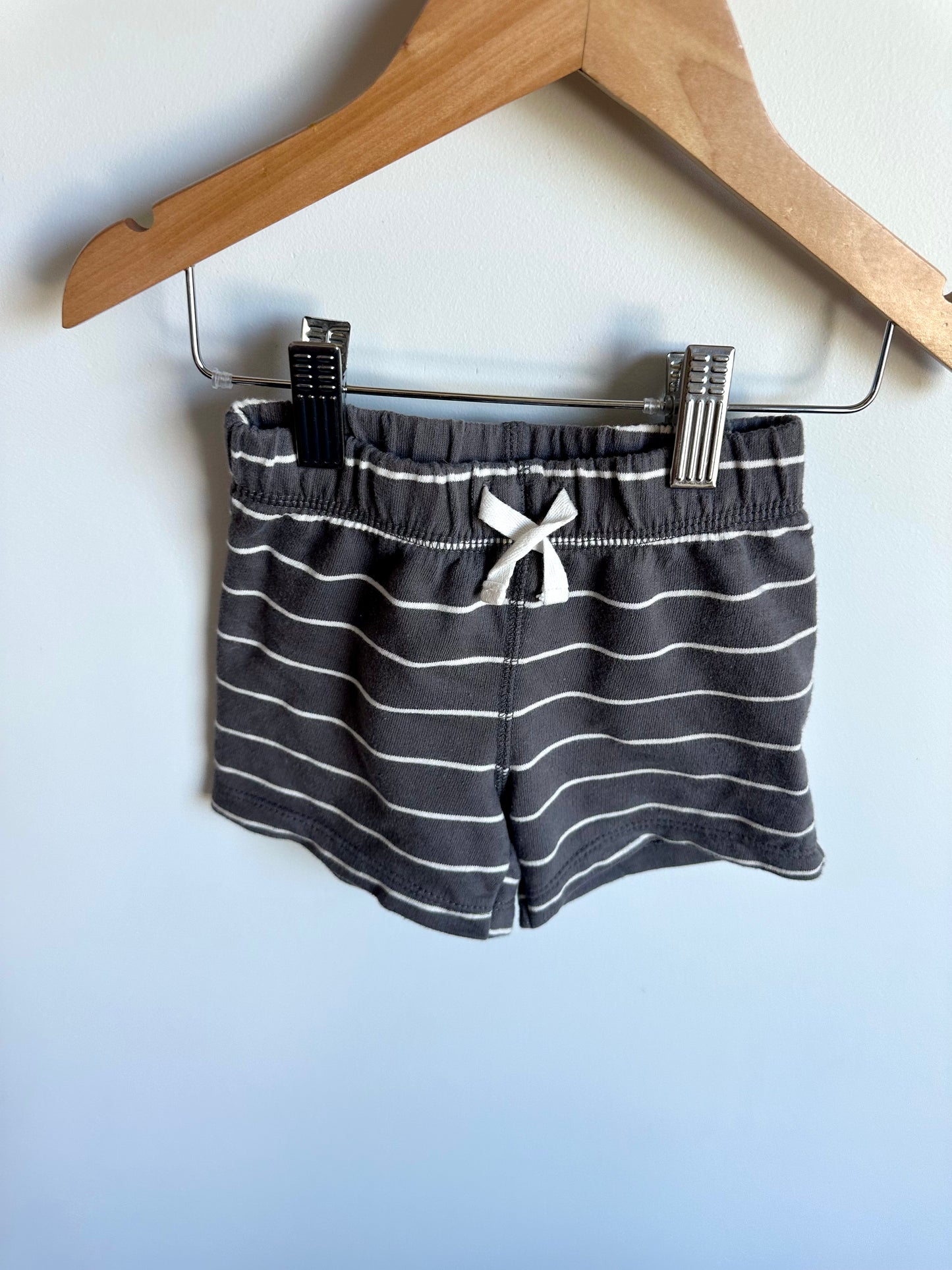 Grey Striped Shorts / 12m