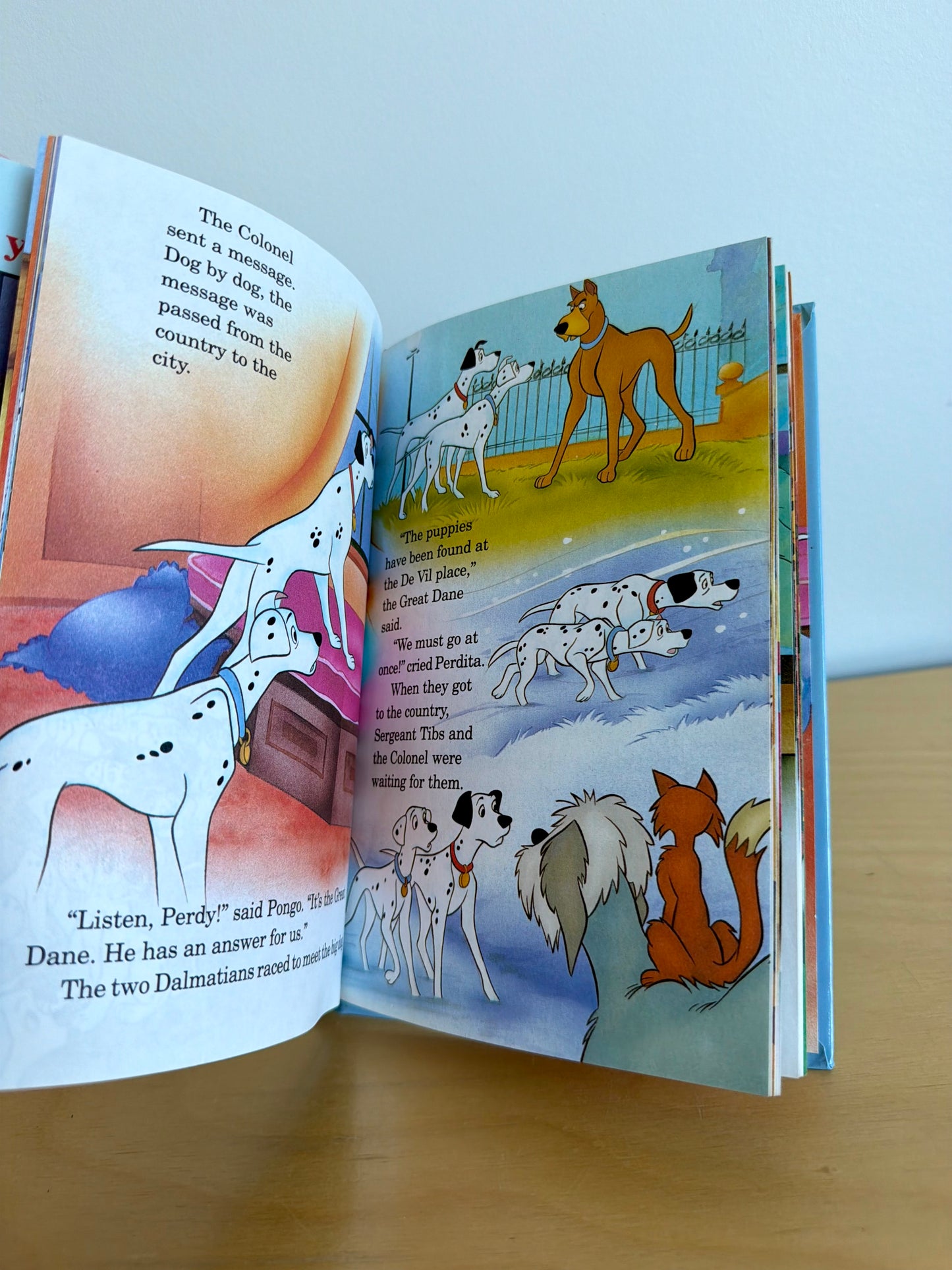 101 Dalmatians Book / 3-8 years