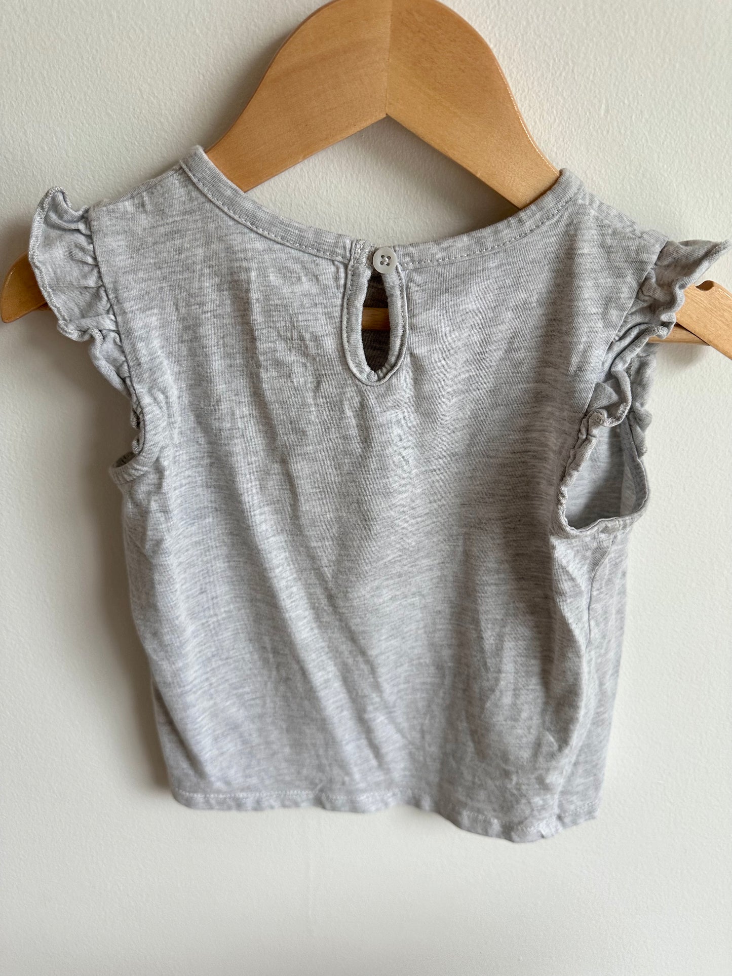 Grey Top with Sleeve Ruffles / 4T