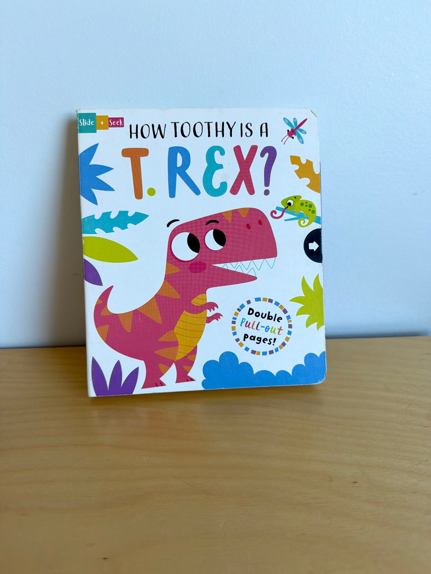 How Toothy Is A T.Rex Pull Out Book / 0-5 years