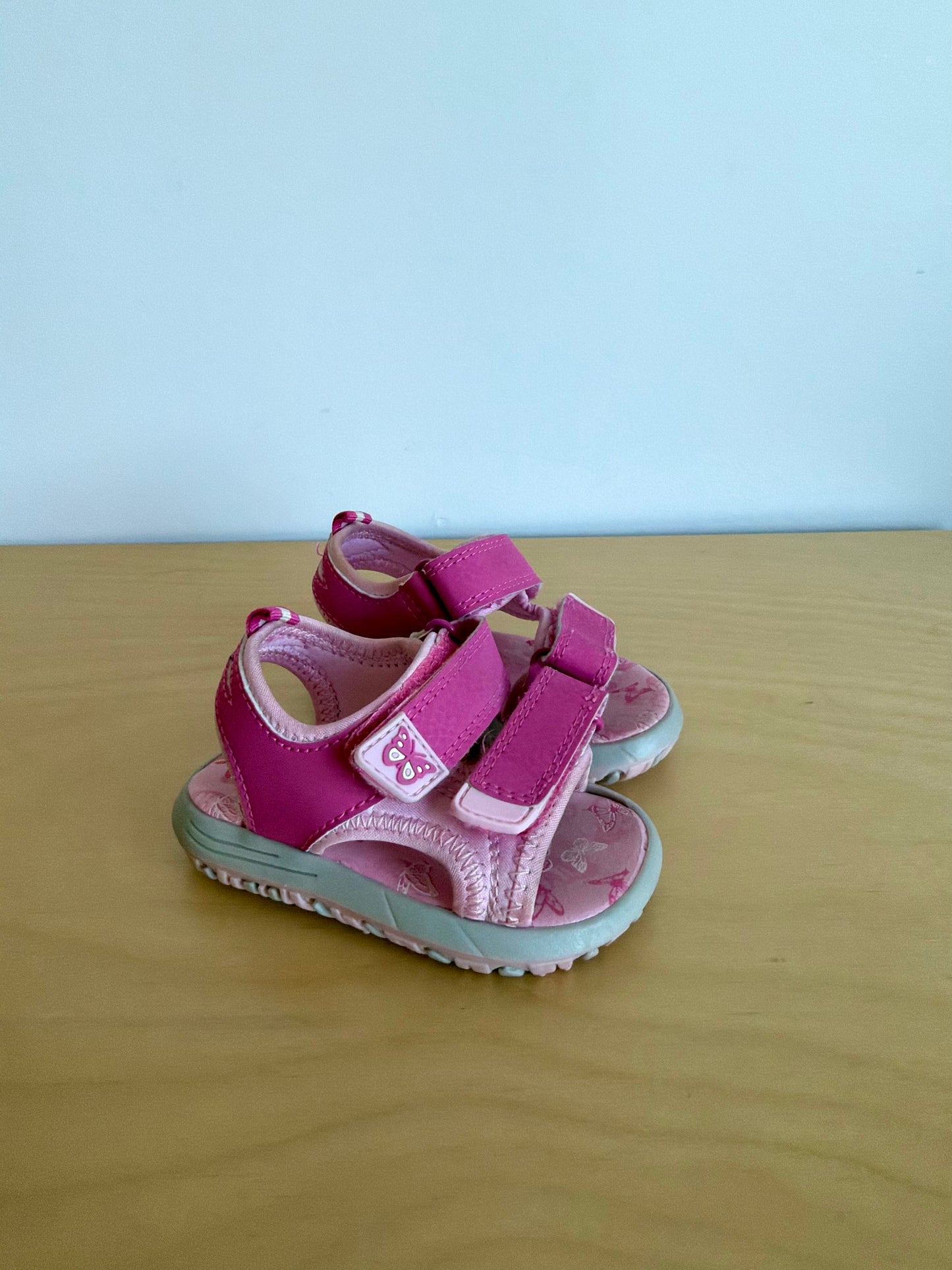 Pink Butterfly Sandals / Size 4 Toddler?