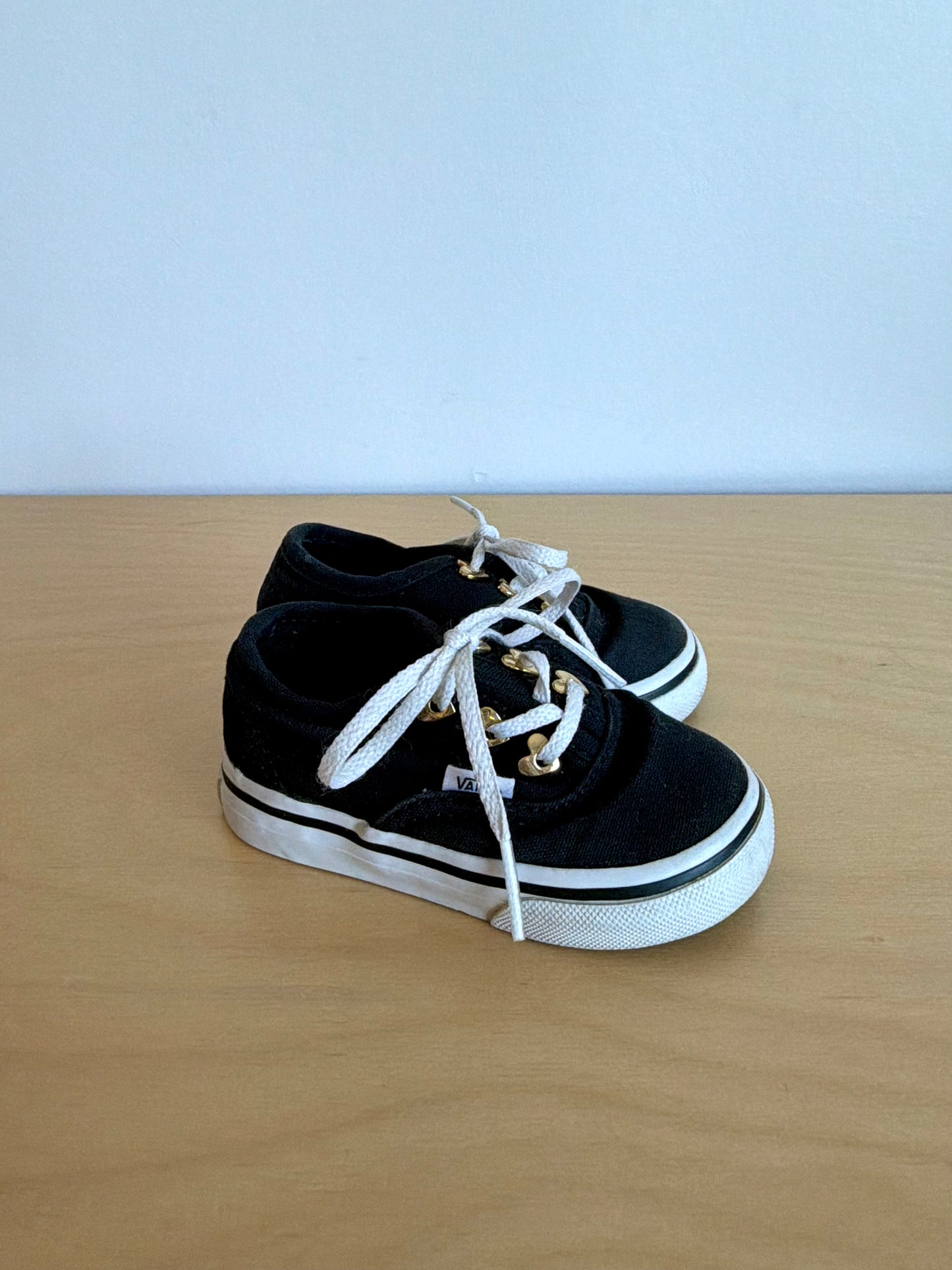 Vans Black with Gold Heart Shoes / Size 4 Toddler
