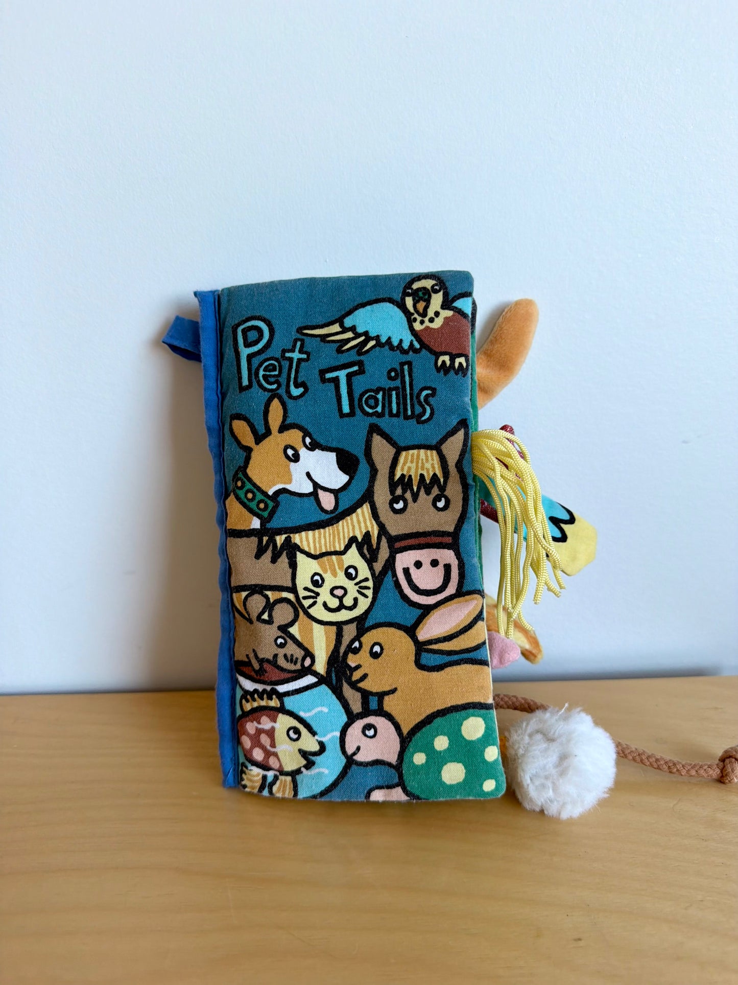 Pet Tails Soft Book / 0-1 years
