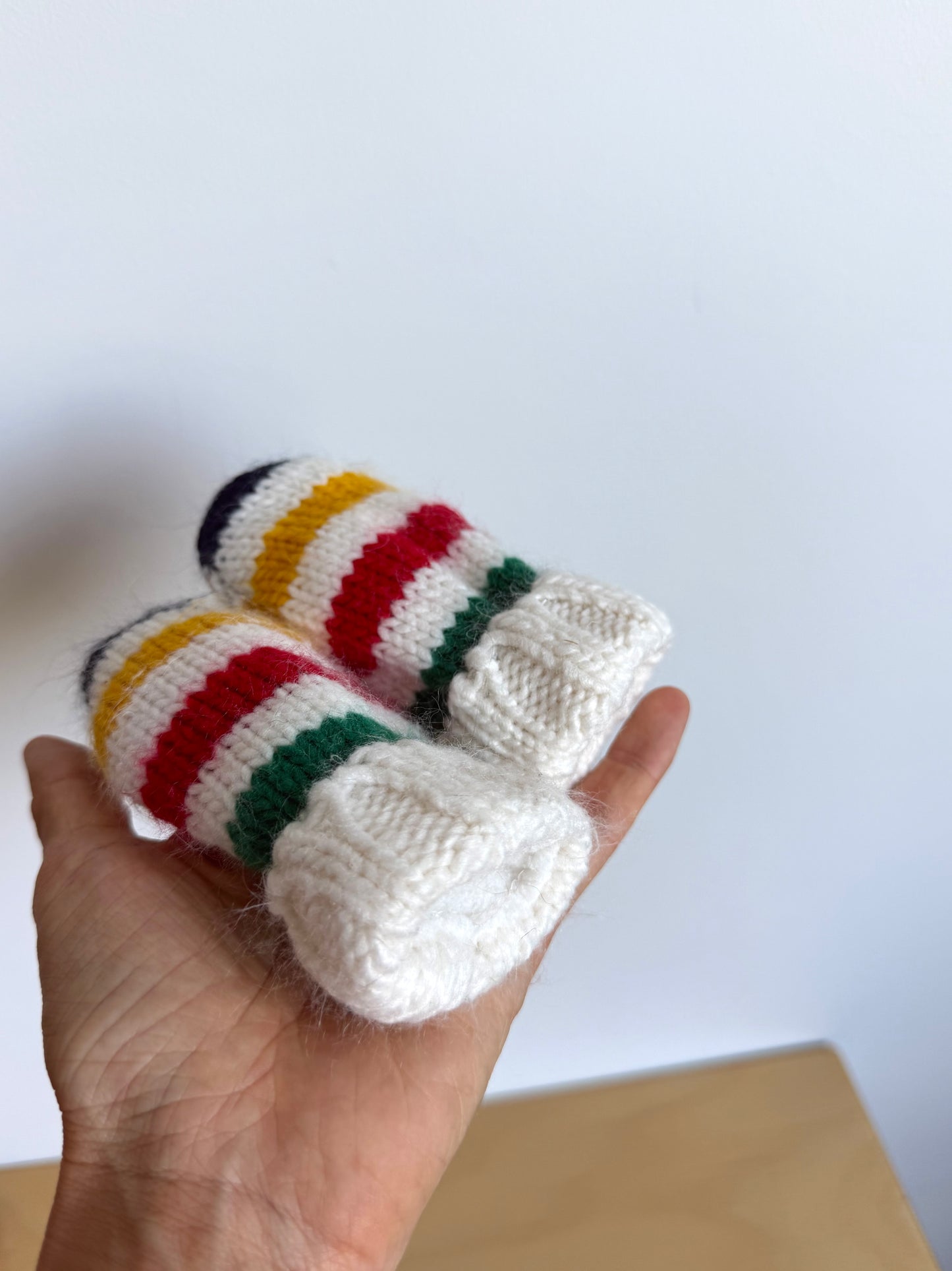 HBC Striped Mittens / 0-12m