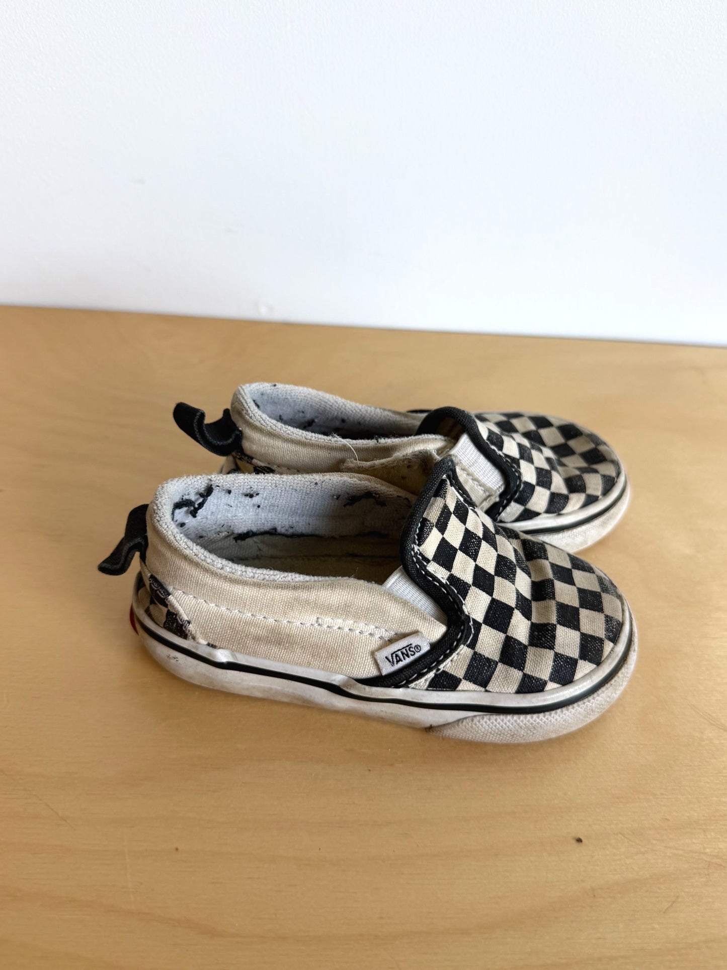 Vans Black Checkered No Lace Slip On Shoes (PLAY) / Size 6 toddler