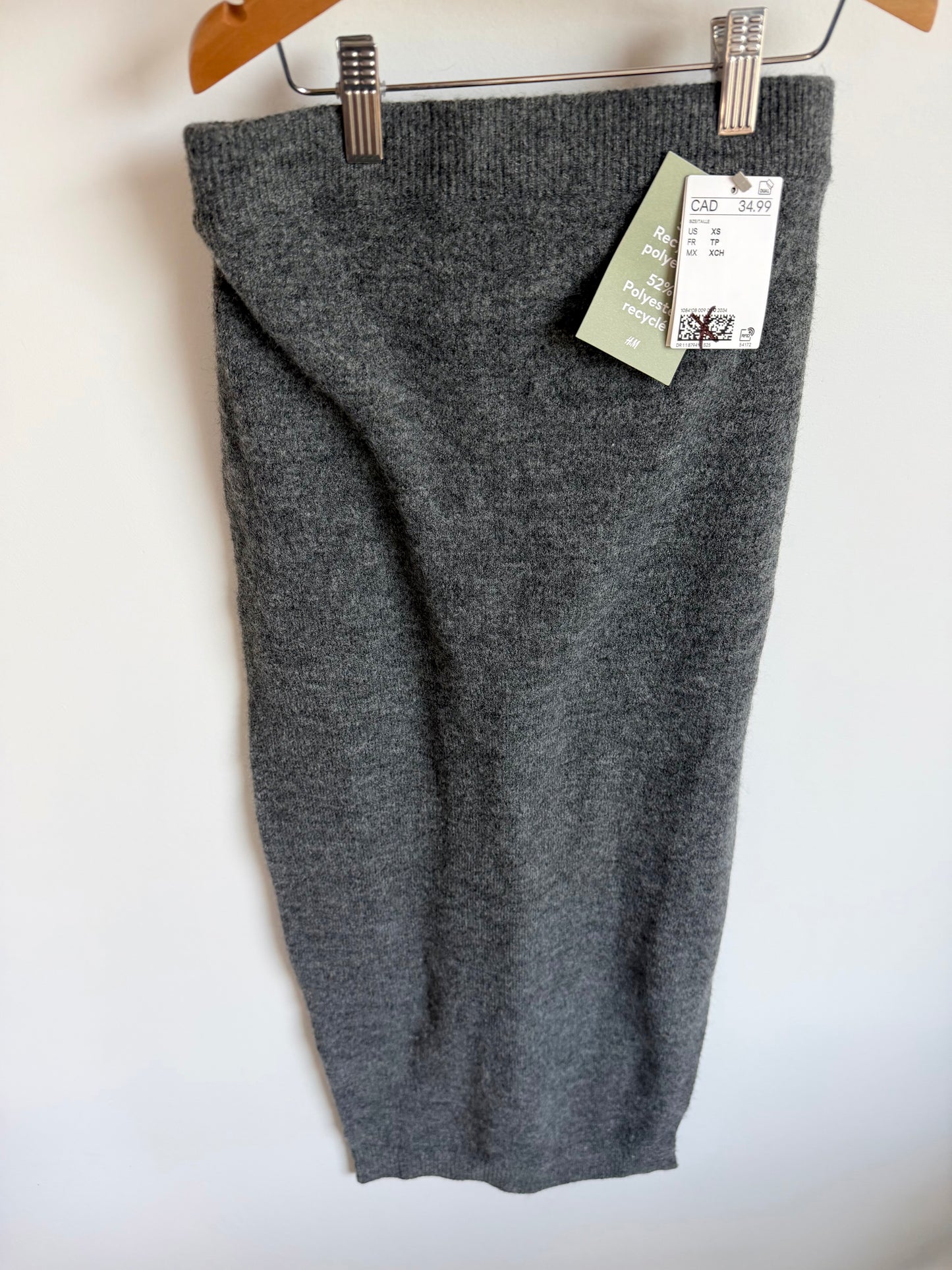 H&M Dark Grey Knit Maternity Skirt (With Tags) / XS