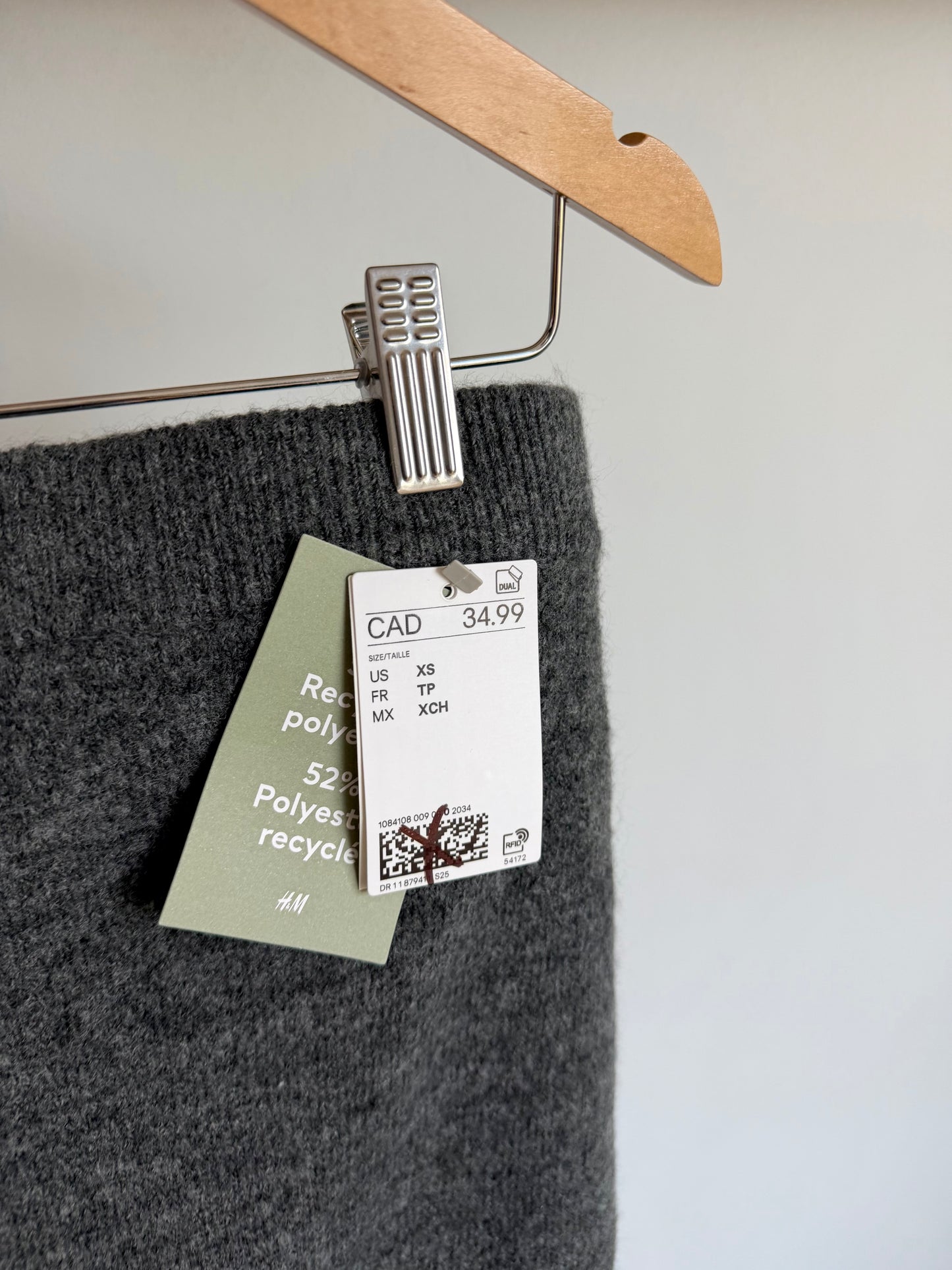 H&M Dark Grey Knit Maternity Skirt (With Tags) / XS
