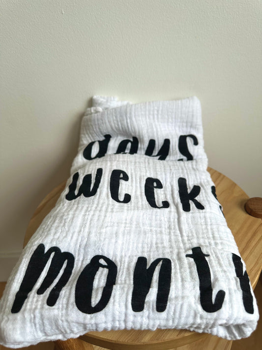 Milestone Blanket White with Black