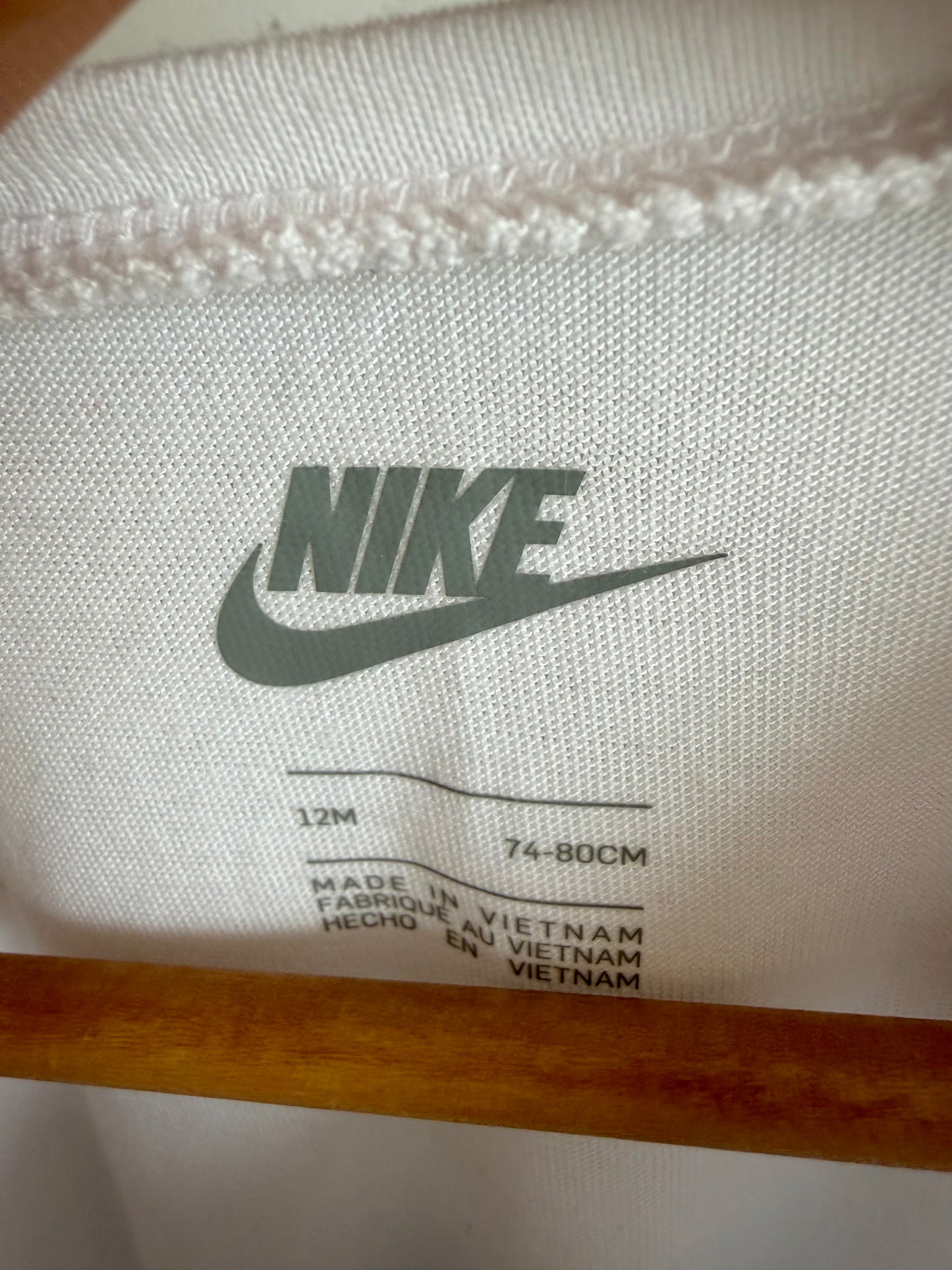 Nike 2 Piece T-shirt + Leggings Set (With Tags) / 12m