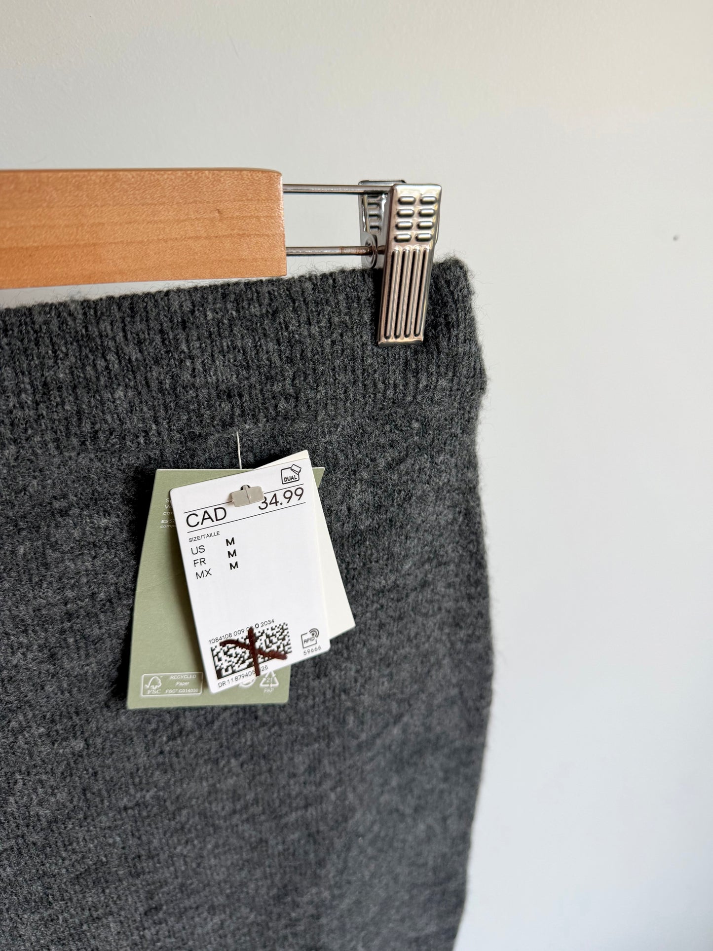 H&M Dark Grey Knit Maternity Skirt (With Tags) / M