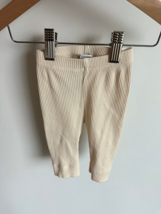 Cream Ribbed Leggings / 0-3m