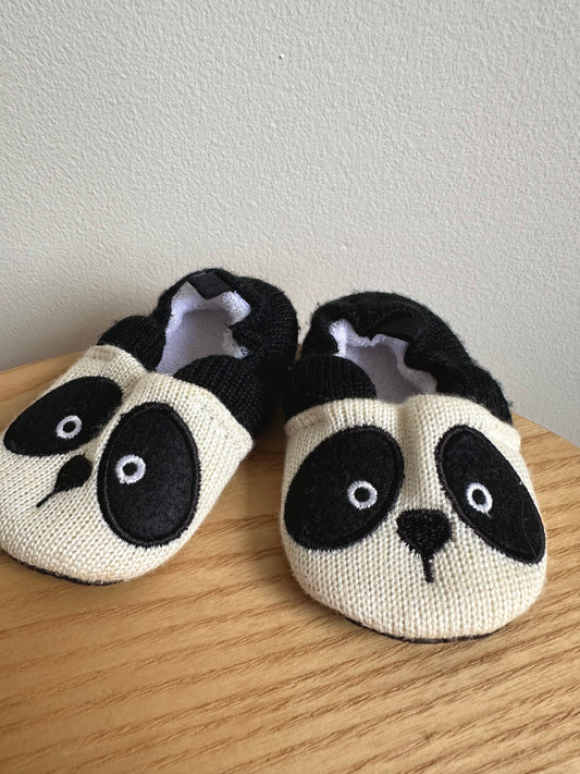 Panda Slippers with Grips / Size 2 Infant