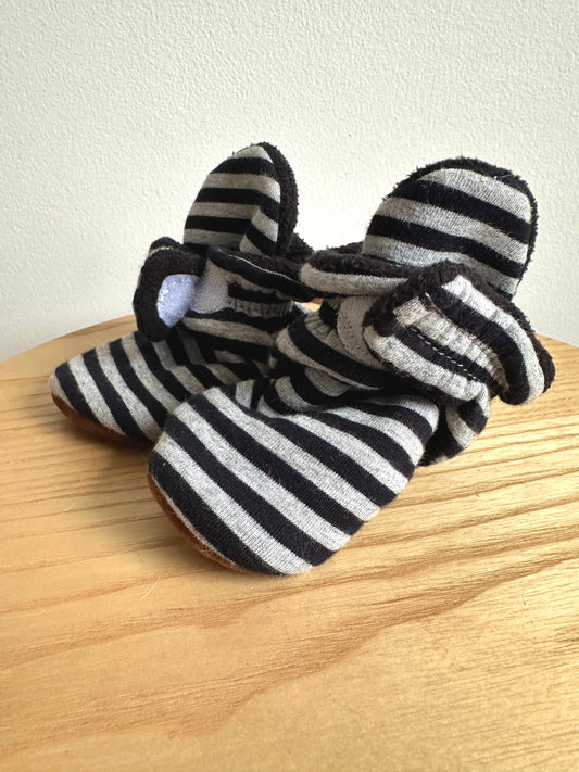 Striped Grey & Black Shoes / Size 2 Infant