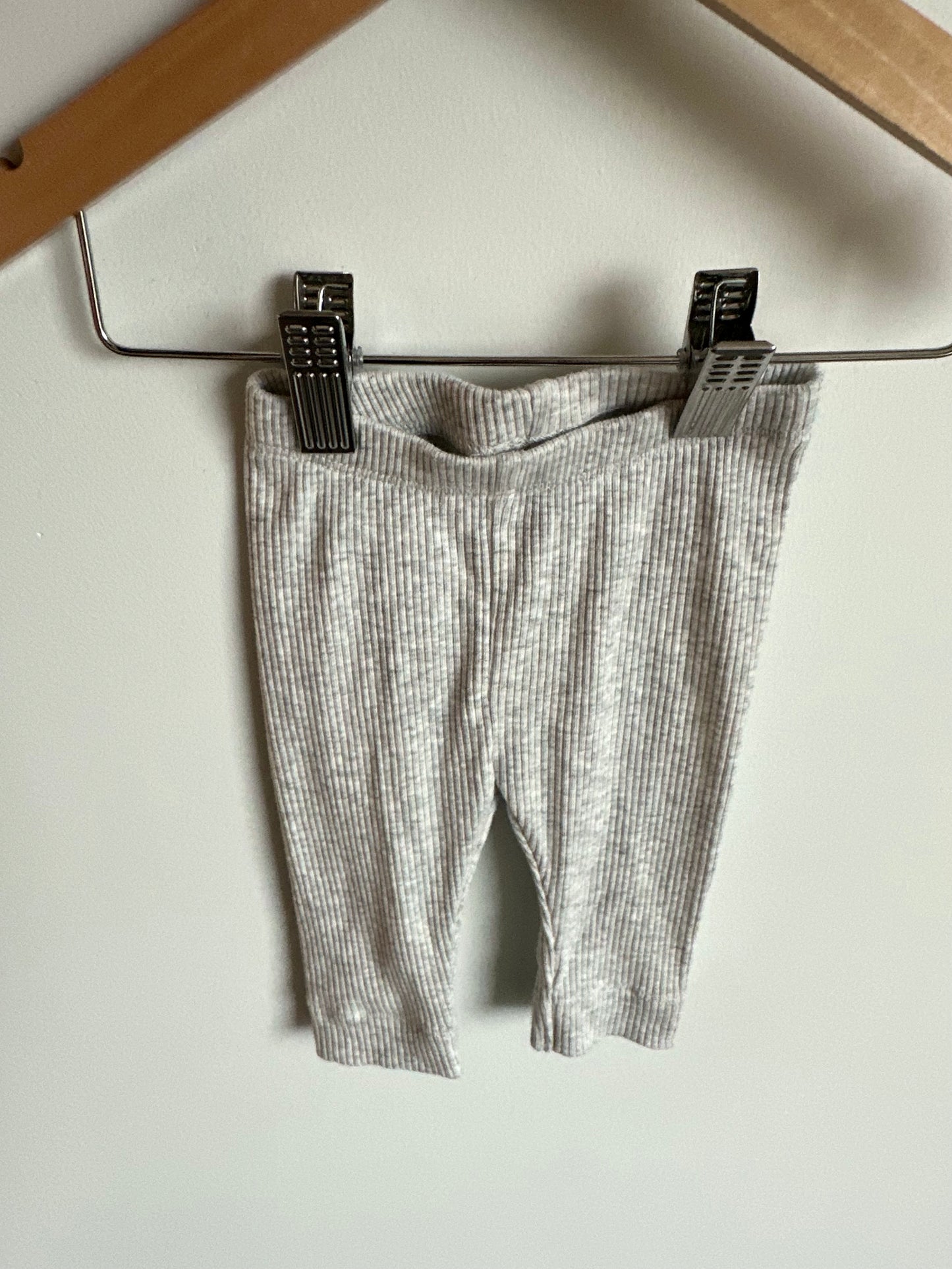 Ribbed Grey Pants / 0-3m