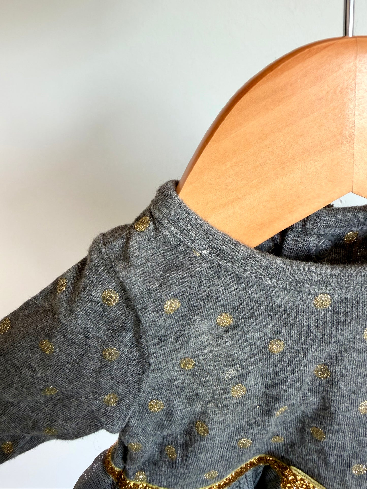 Newborn Grey + Gold Dress / 0m