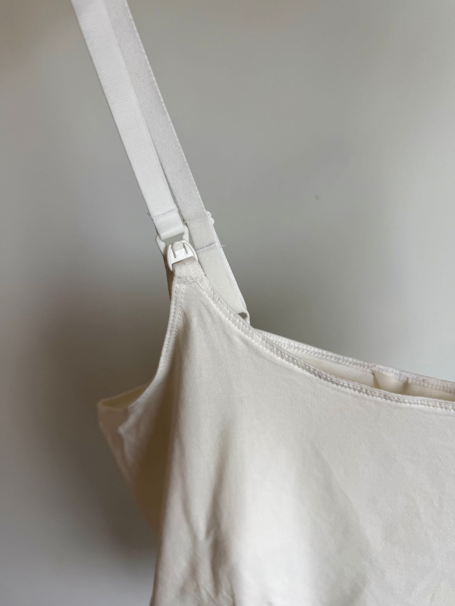H&M White Nursing Tank / XXL