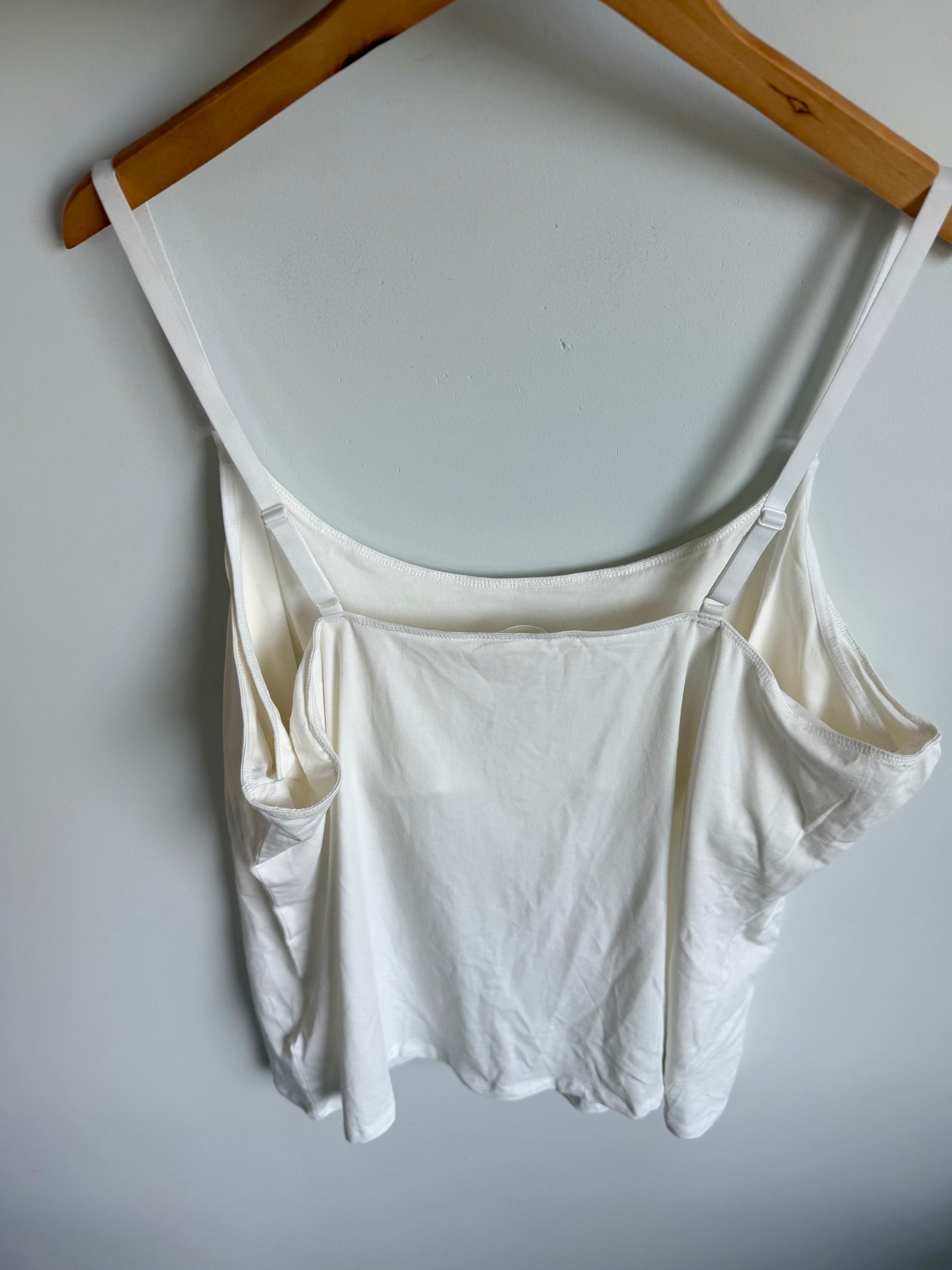 H&M White Nursing Tank / XXL