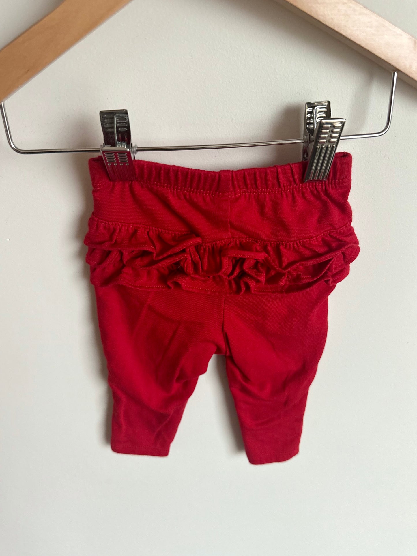 Red Ruffle Bottom Leggings / 3-6m
