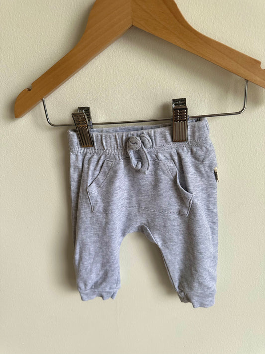 Grey Pants with Pocket / 0-3m