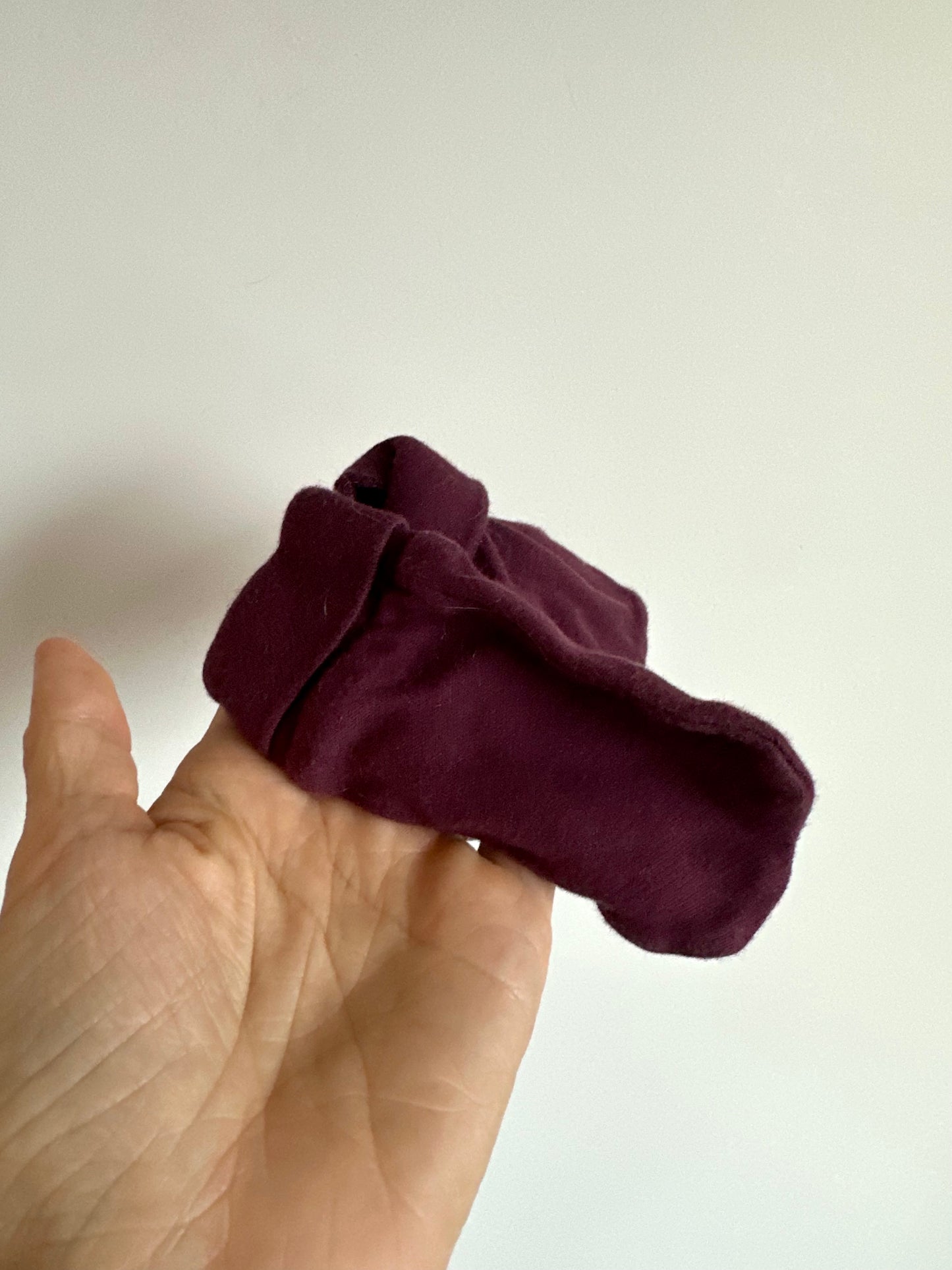 Rainbow Plum Mits / 0-9m