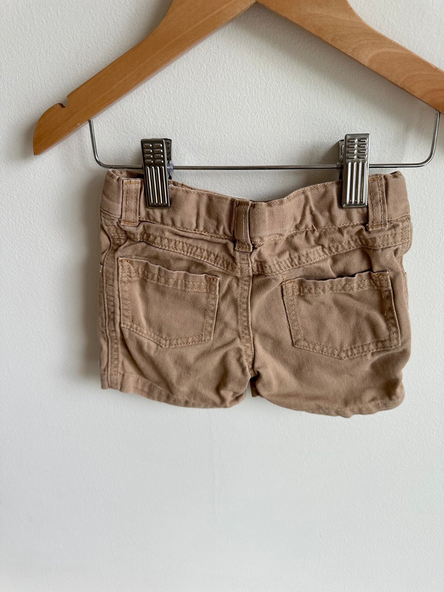 Tan Shorts / 12m